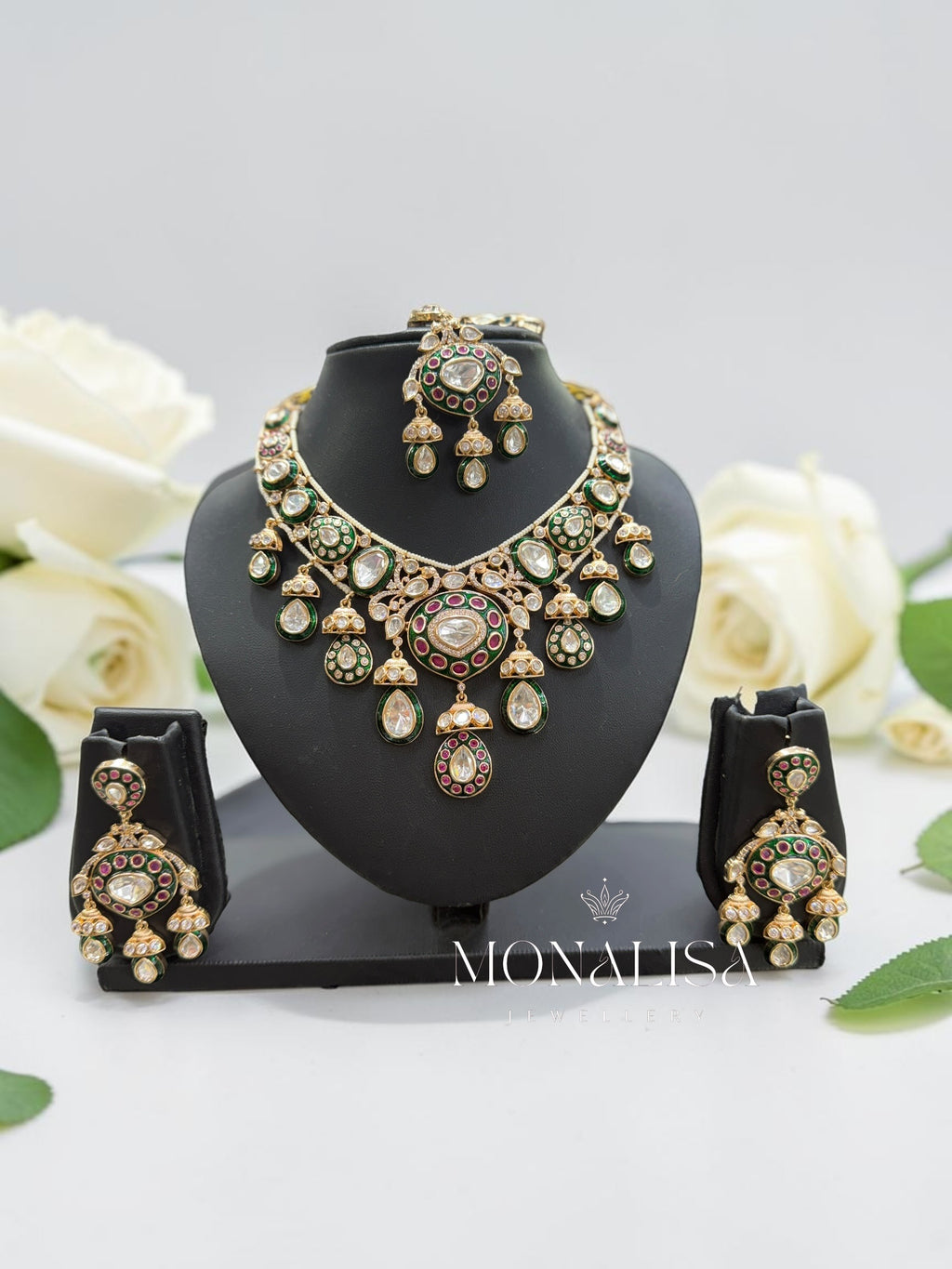 Hetvi Emerald Polki Designer Necklace Set