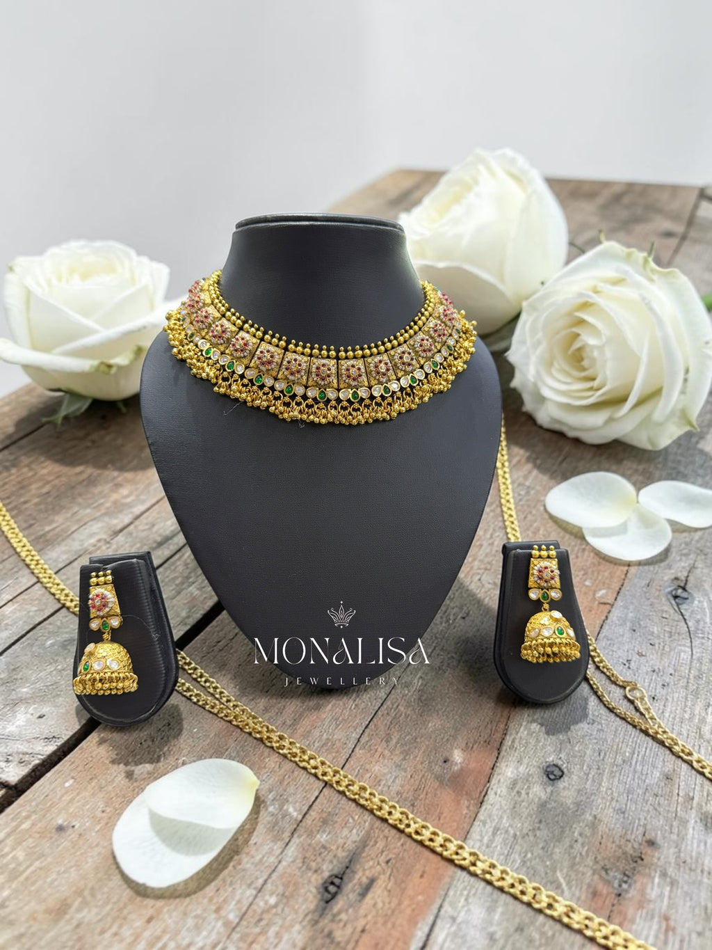 Hetvika Antique Designer Necklace Set