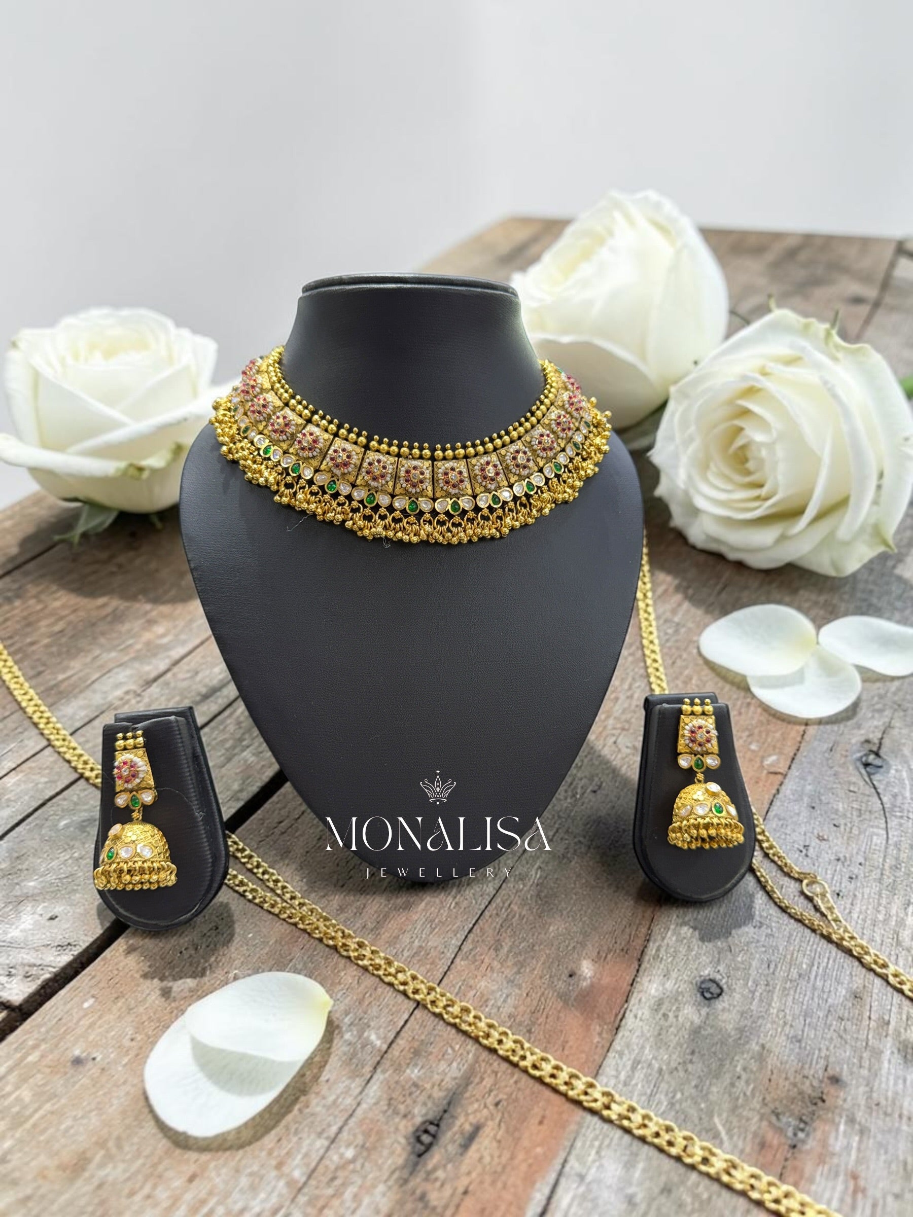 Hetvika Antique Designer Necklace Set
