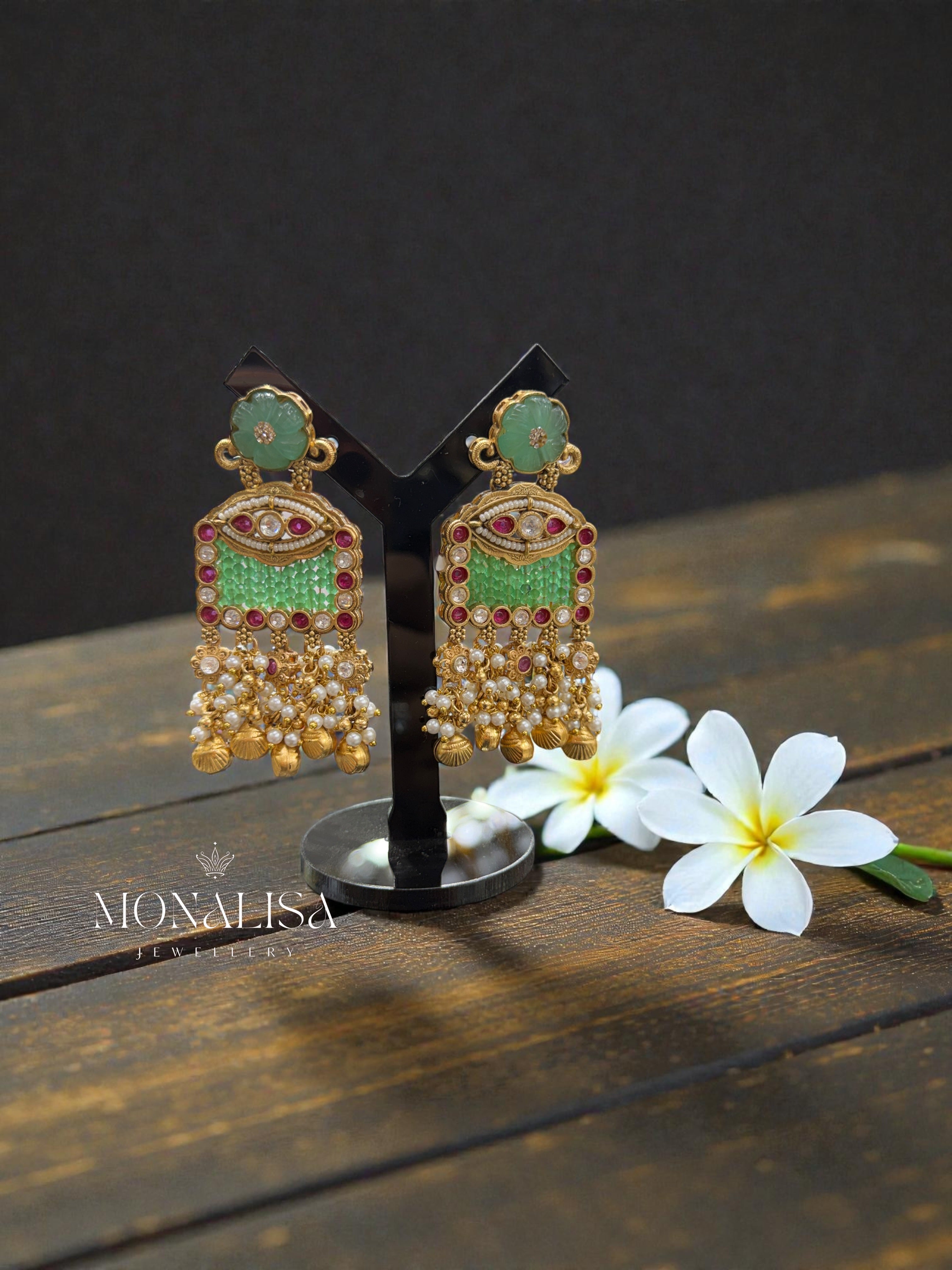 Aria Antique Desinger Earing