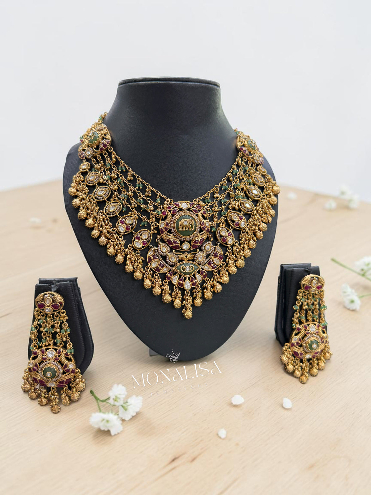 Anviska Antique Designer Necklace Set