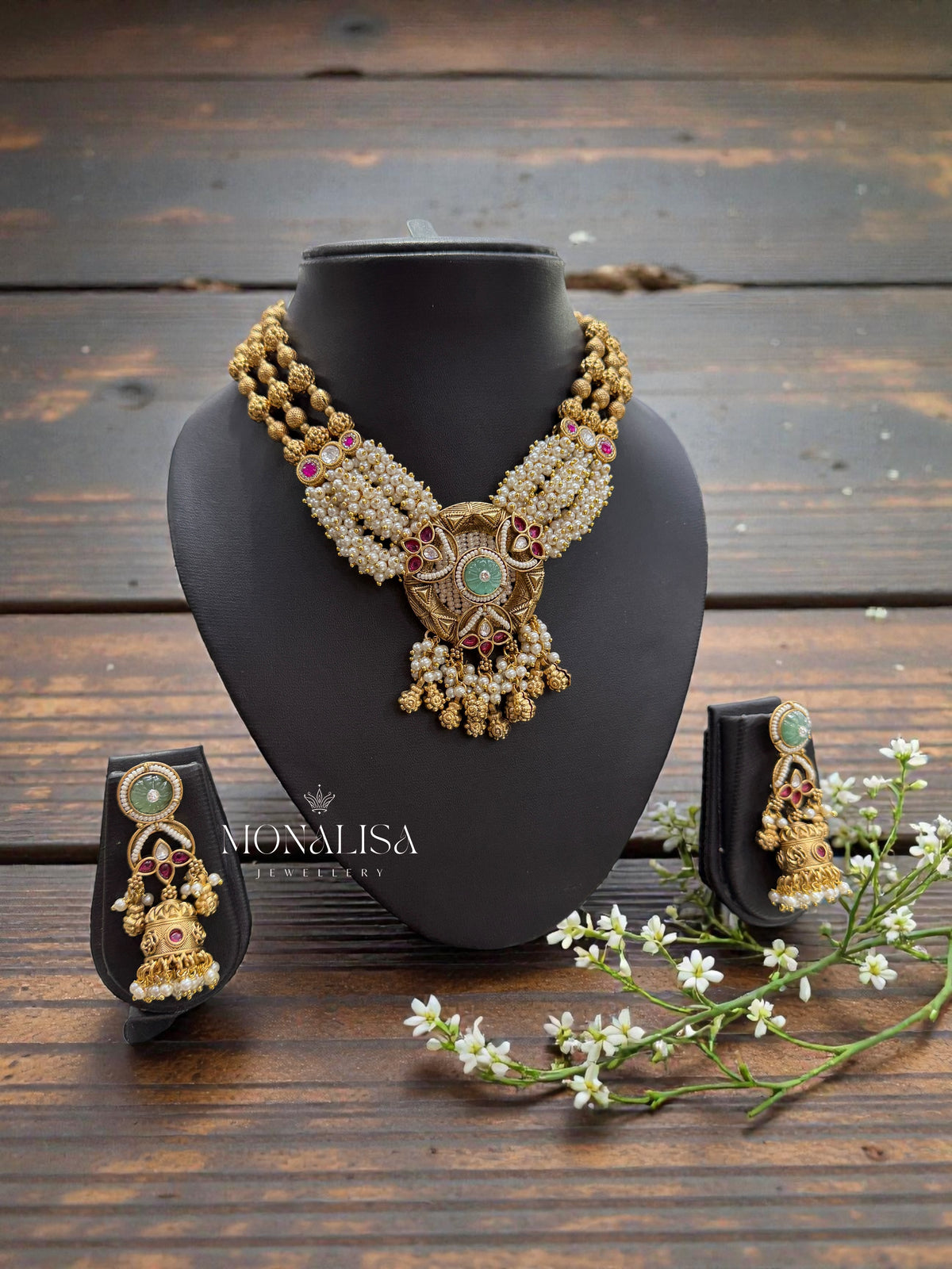 Arnika Antique Designer Necklace Set