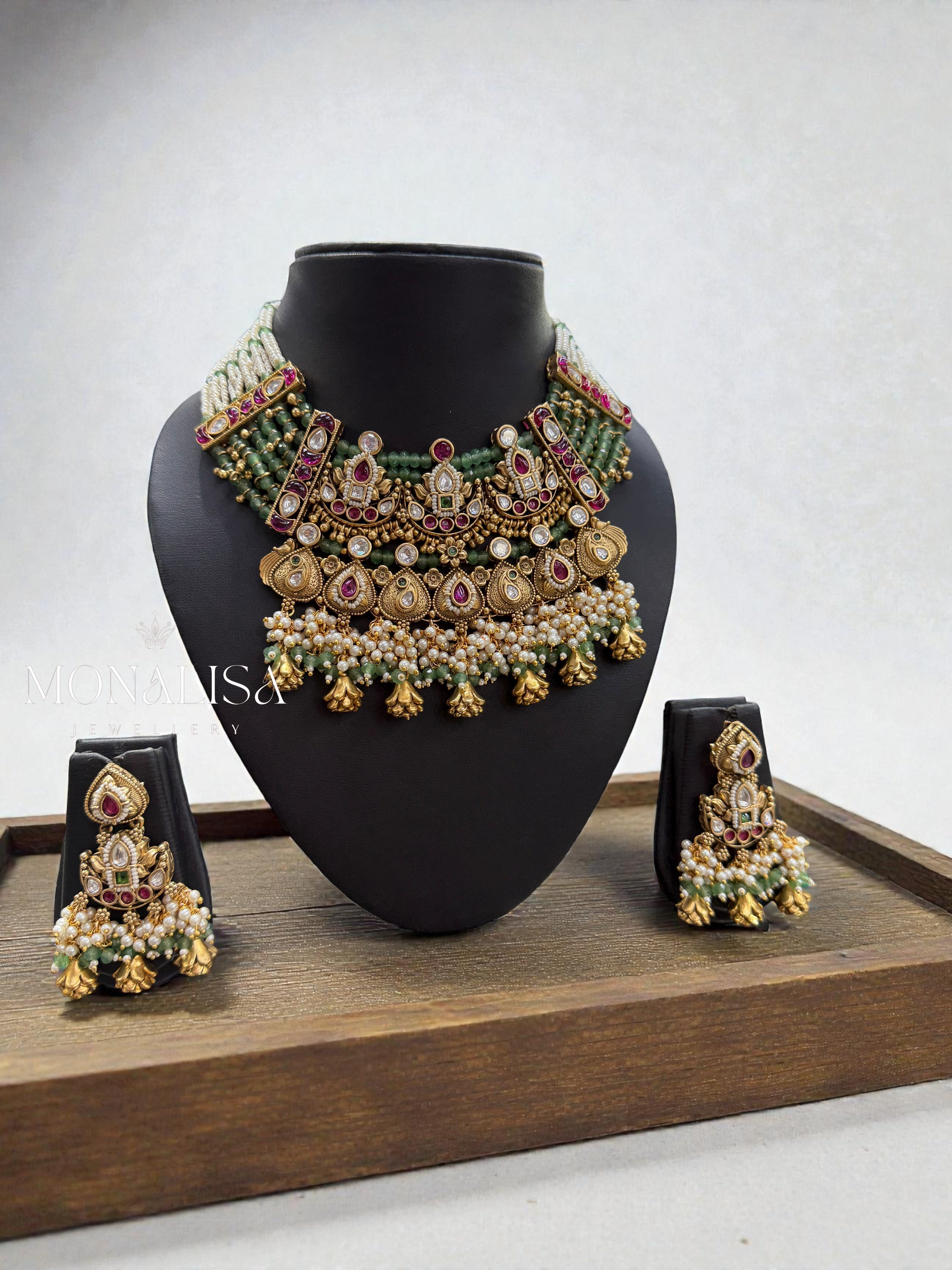 Elnora Antique Designer Necklace Set