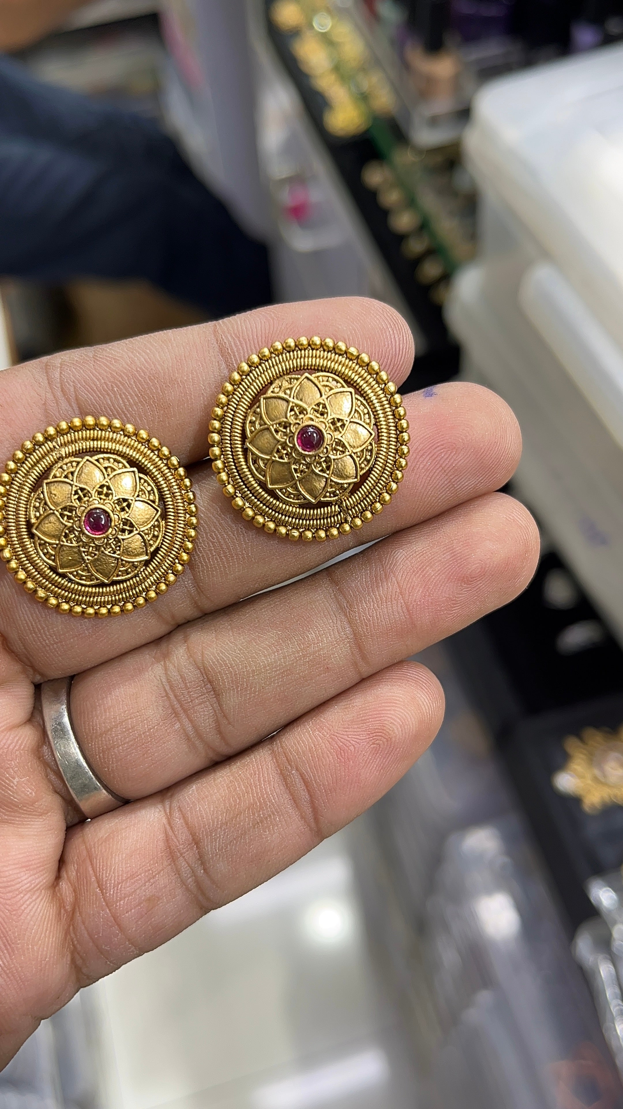 Sia Antique Designer studs