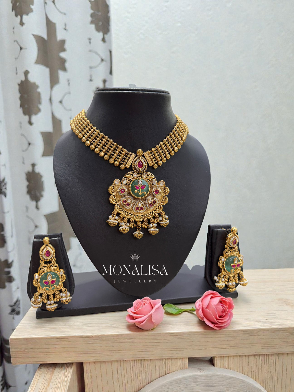 Kitvikaa Antique designer Necklace Set