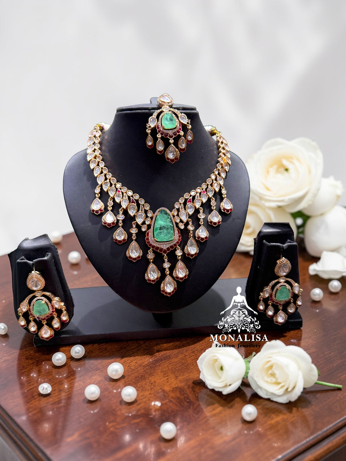 Majio Polki Necklace Set