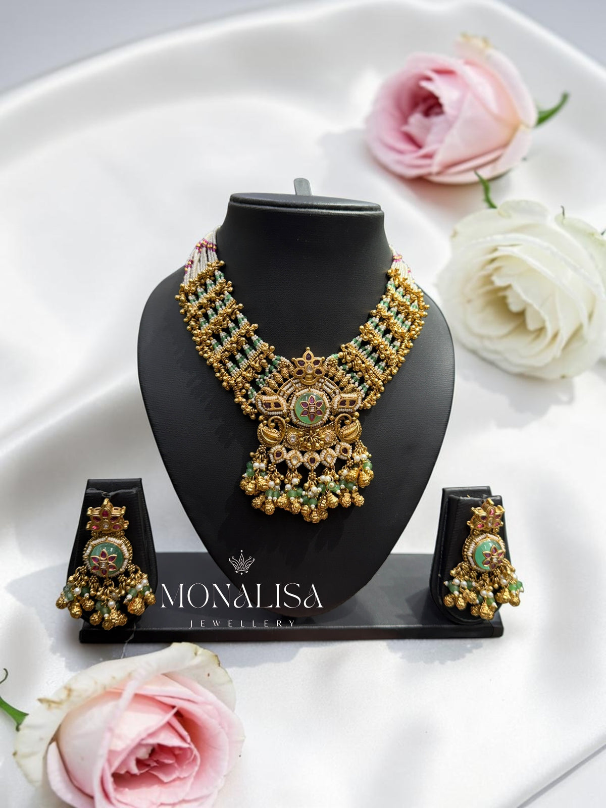 Yashvika Antique Designer Necklace Set
