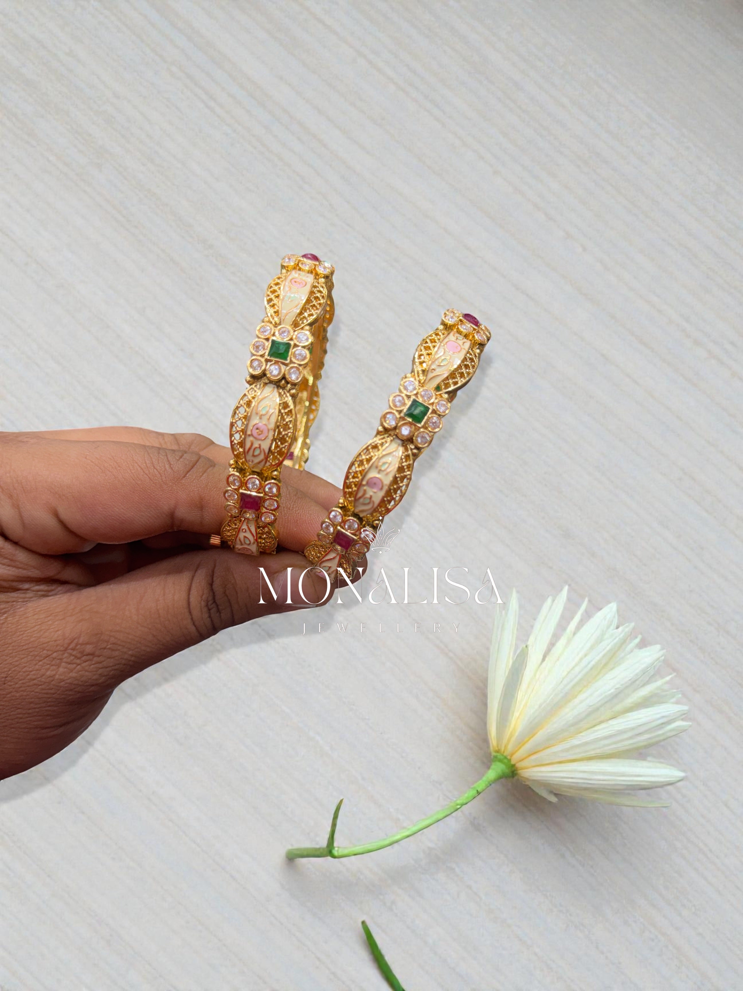 Sajni Antique Designer Bangles