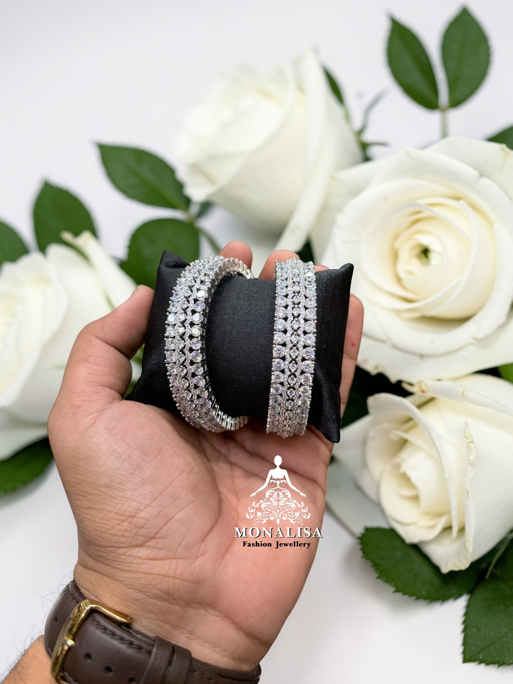 Tarvi A.D Diamond Designer Bangles