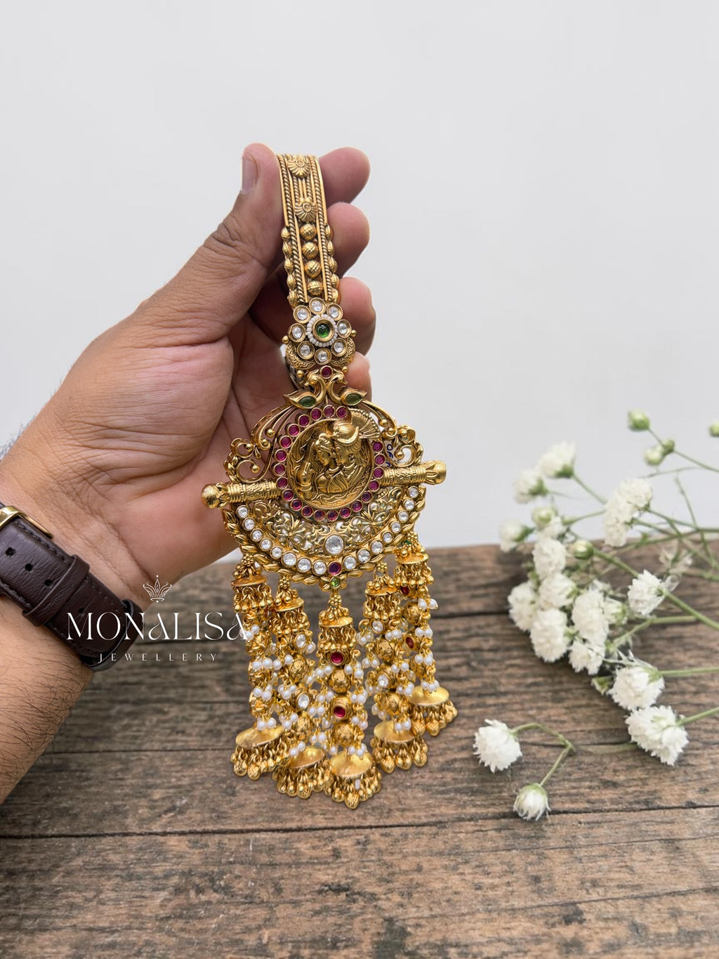Maanvi Antique Designer Challa