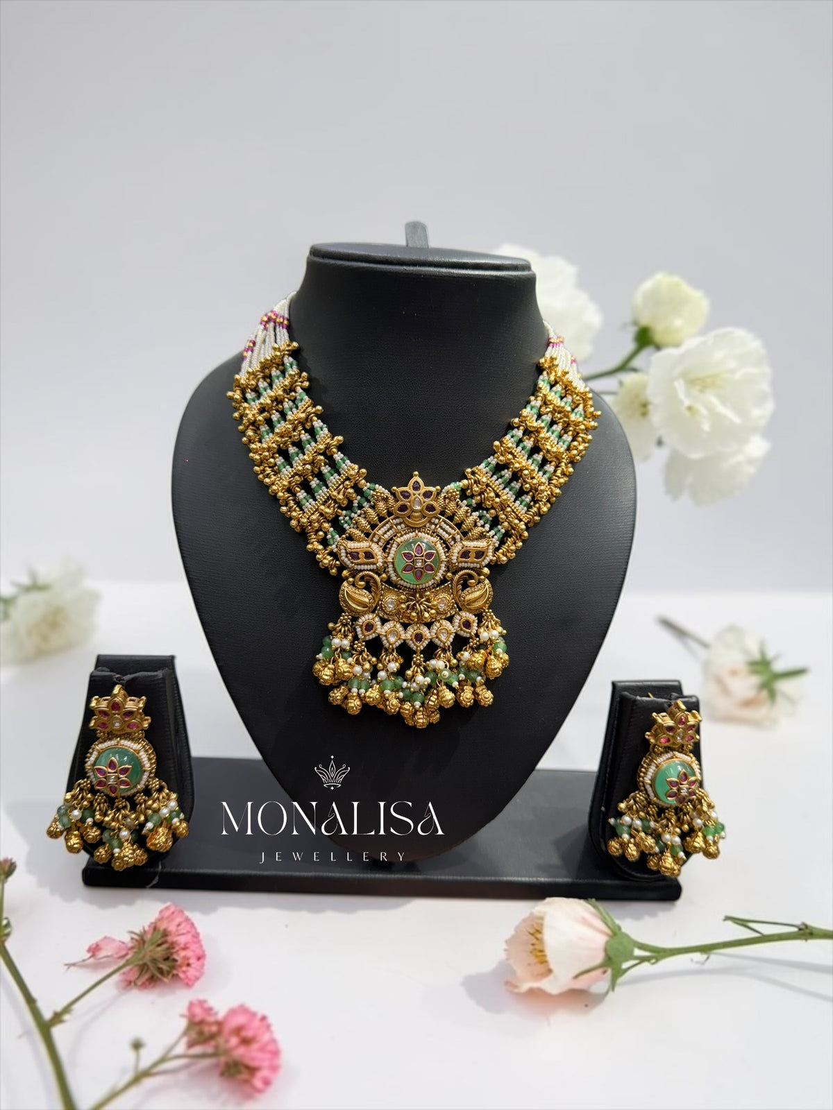 Yashvika Antique Designer Necklace Set