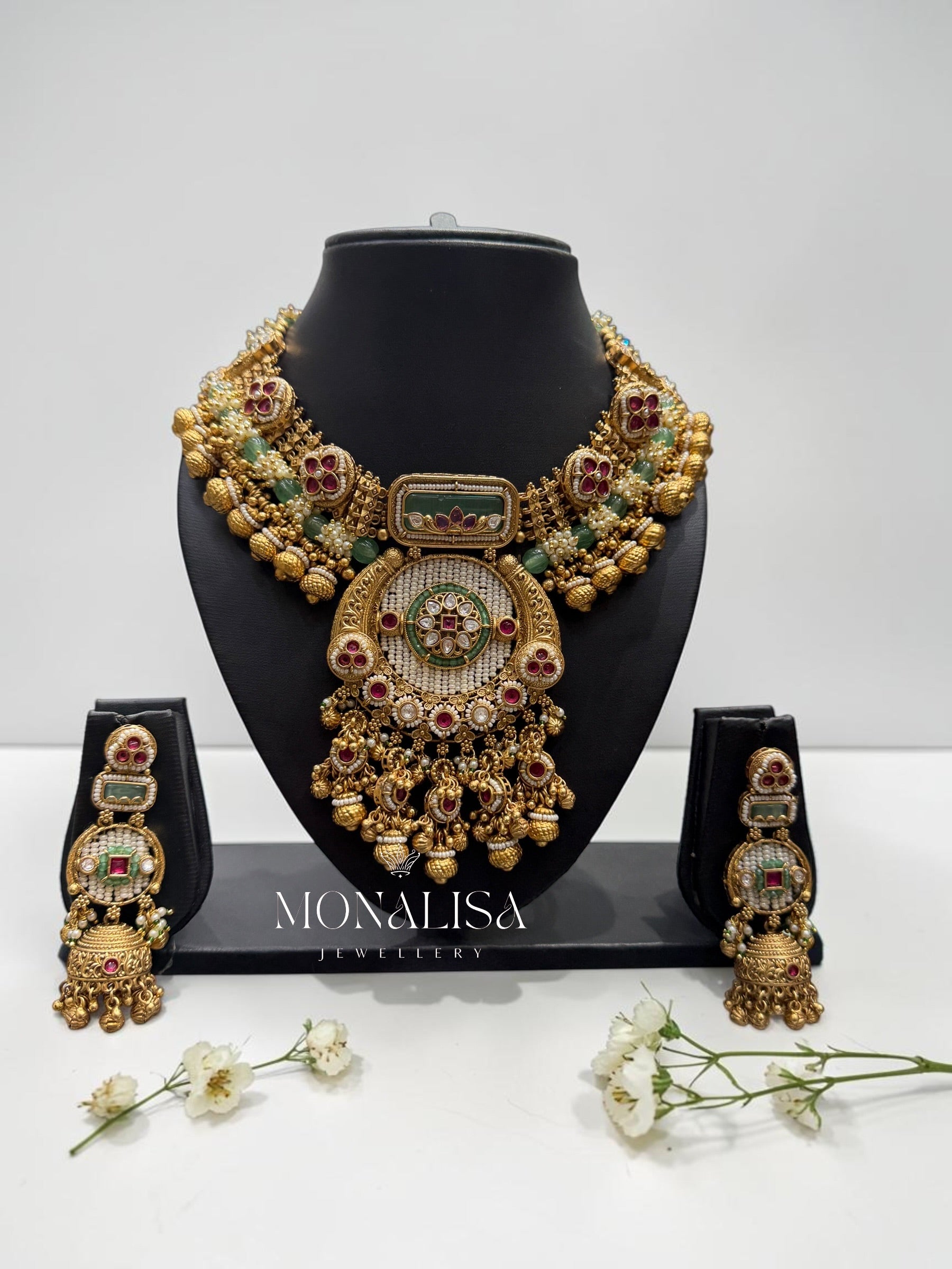 Abrisha Antique Designer Necklace Set