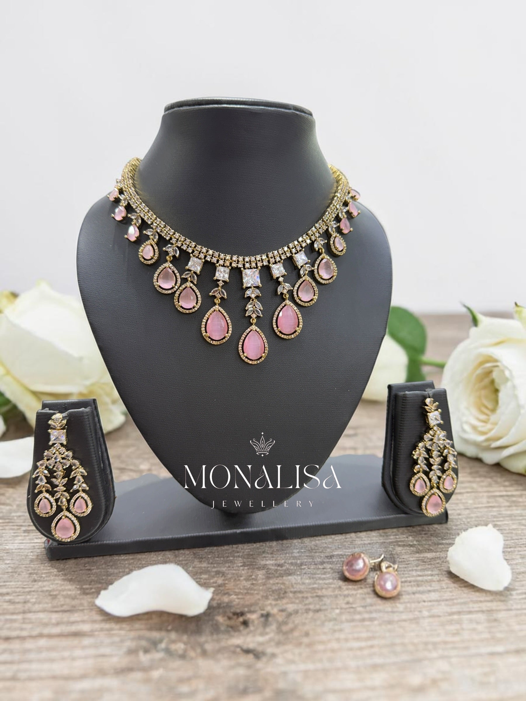 Sparkling Designer Necklace Set