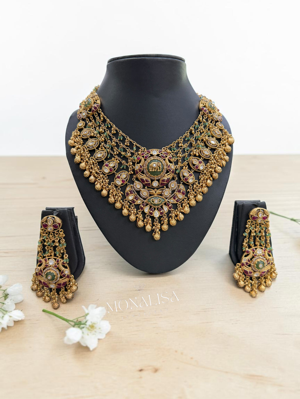 Anviska Antique Designer Necklace Set