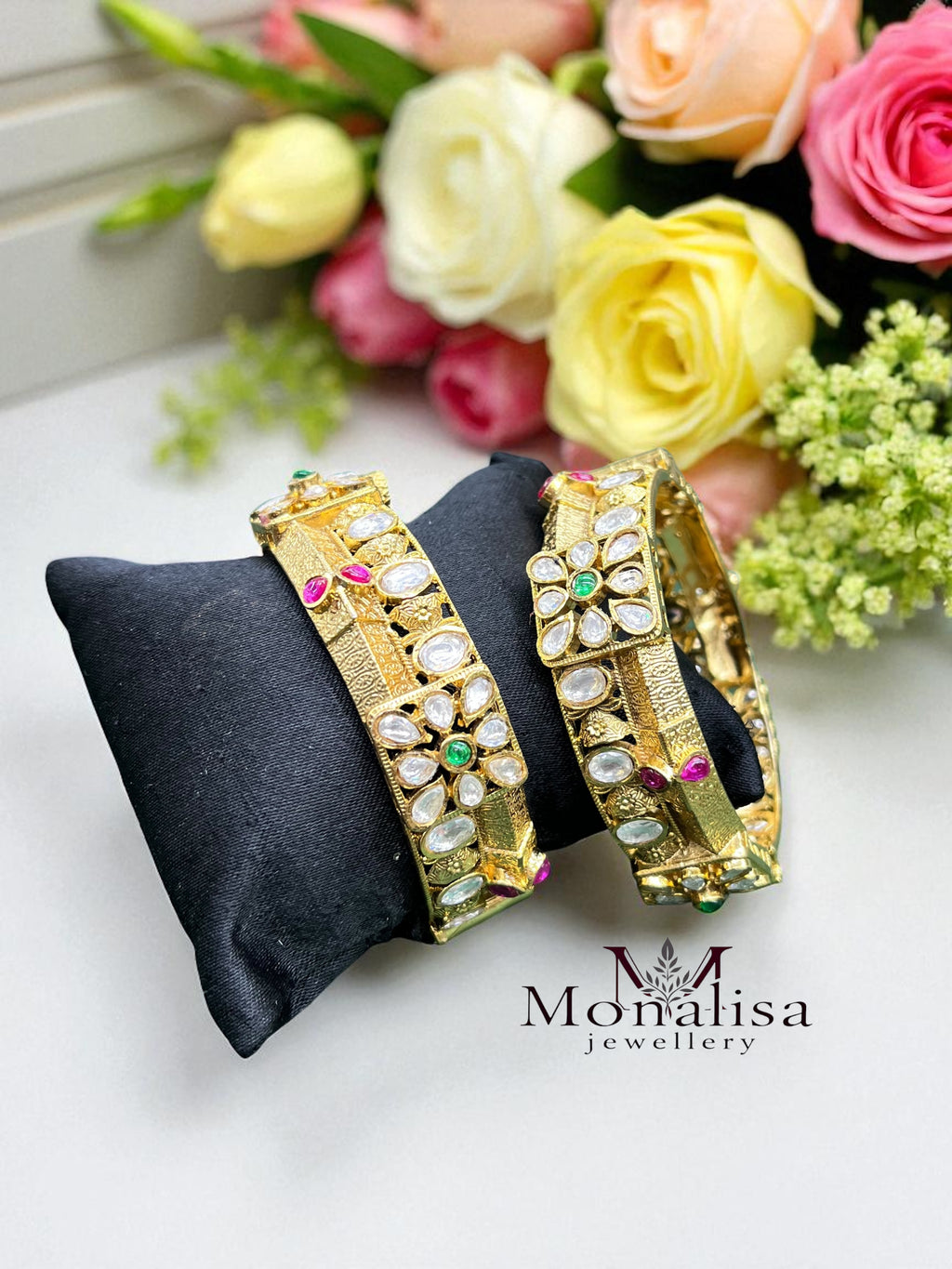 Swarna Antique Designer Bangle