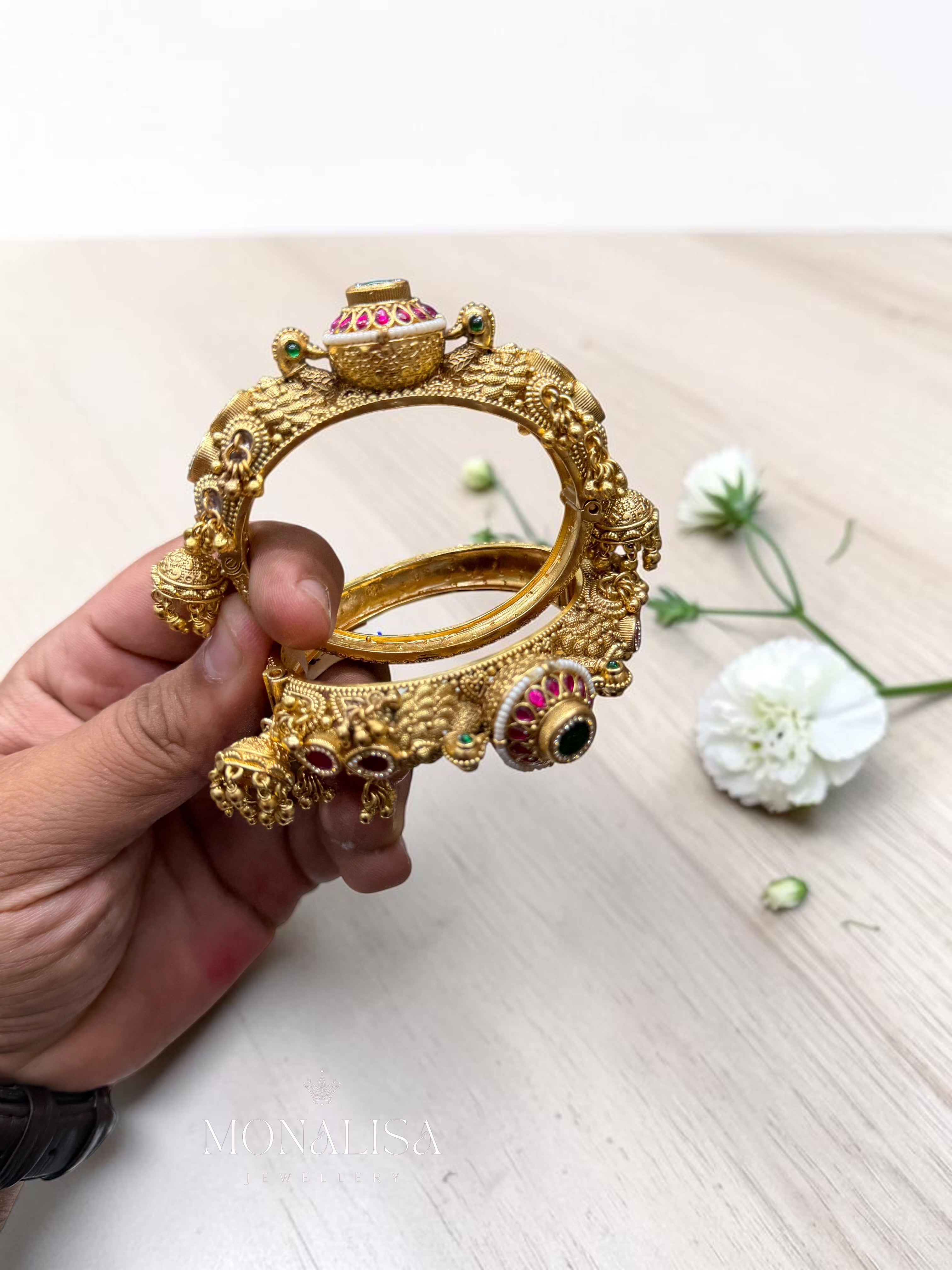 Vidhisa Antique Designer Bangles