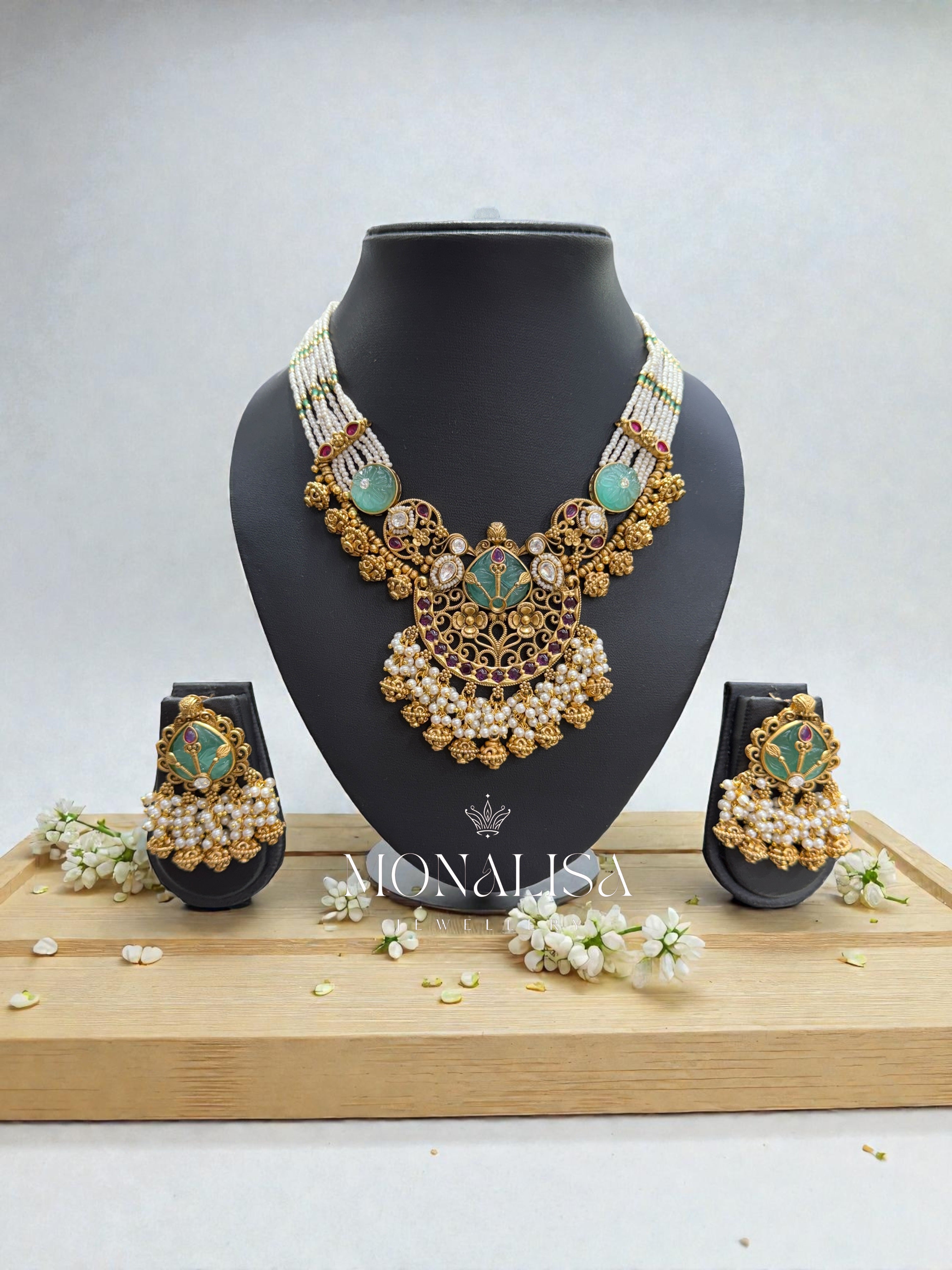 Yuvika Antique Designer Necklace Set