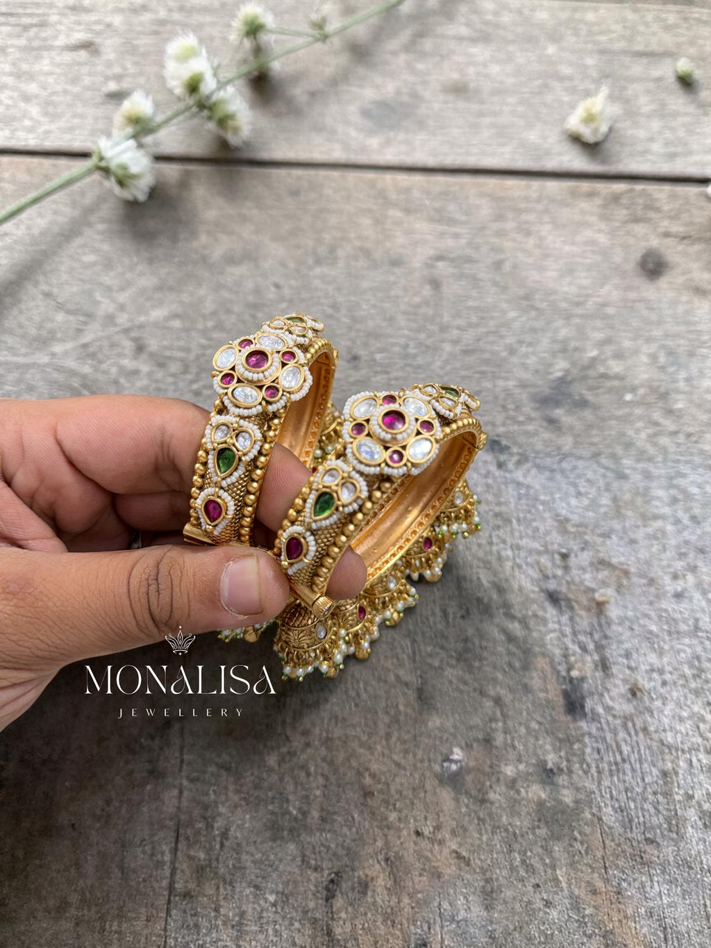 Anvasi Antique Designer Bangles
