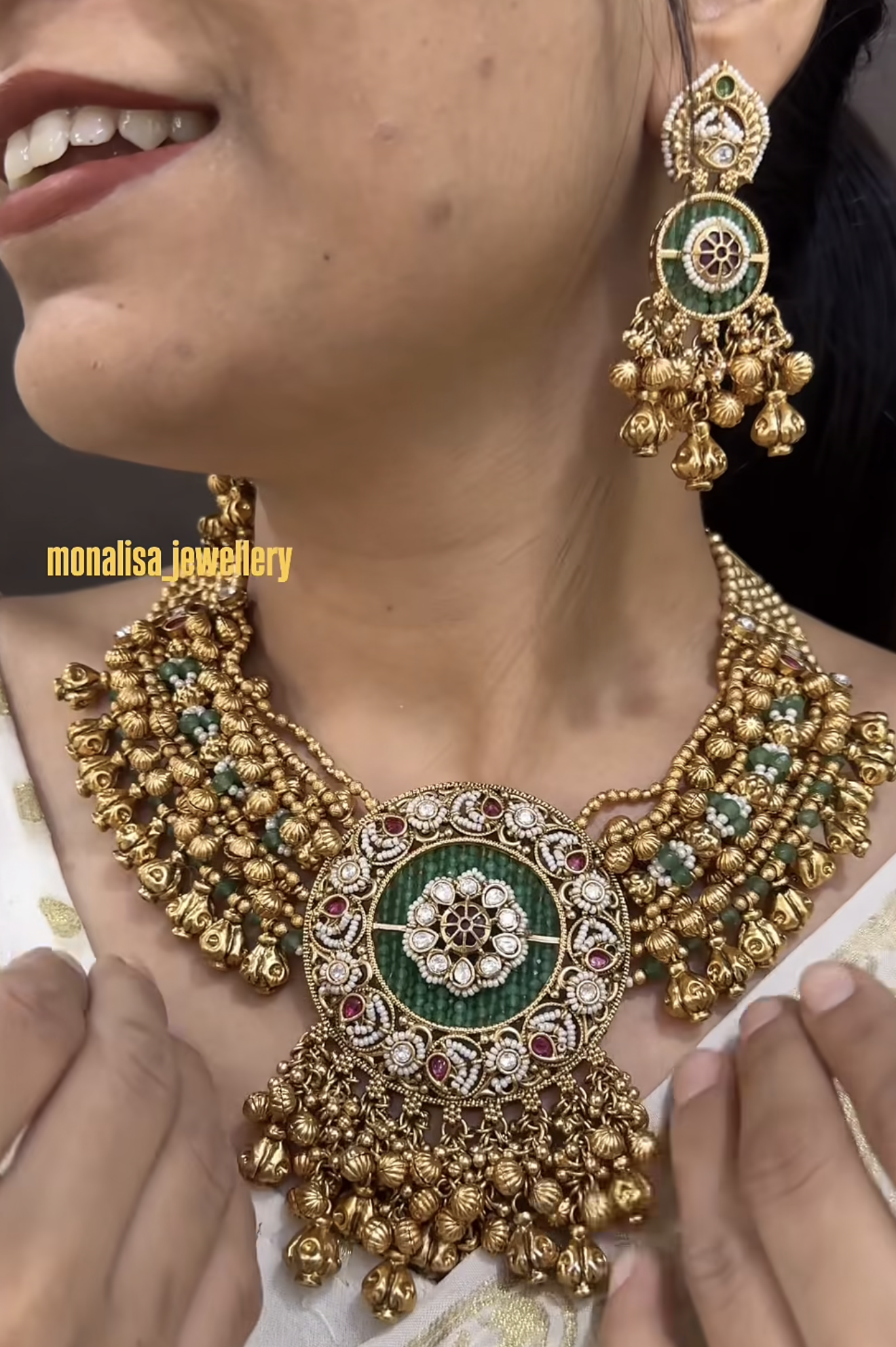 Saachi Antique Designer Necklace Set