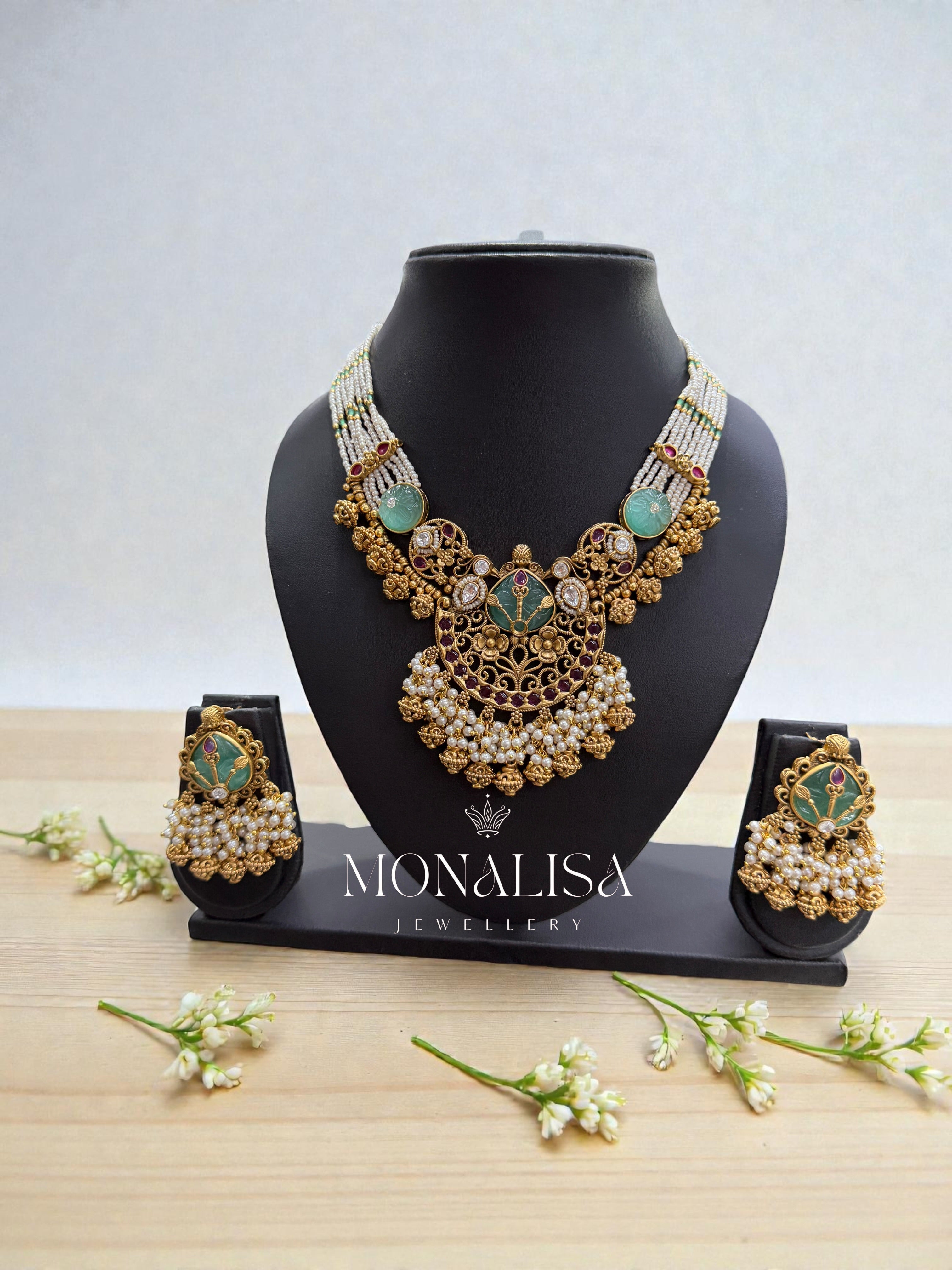 Yuvika Antique Designer Necklace Set
