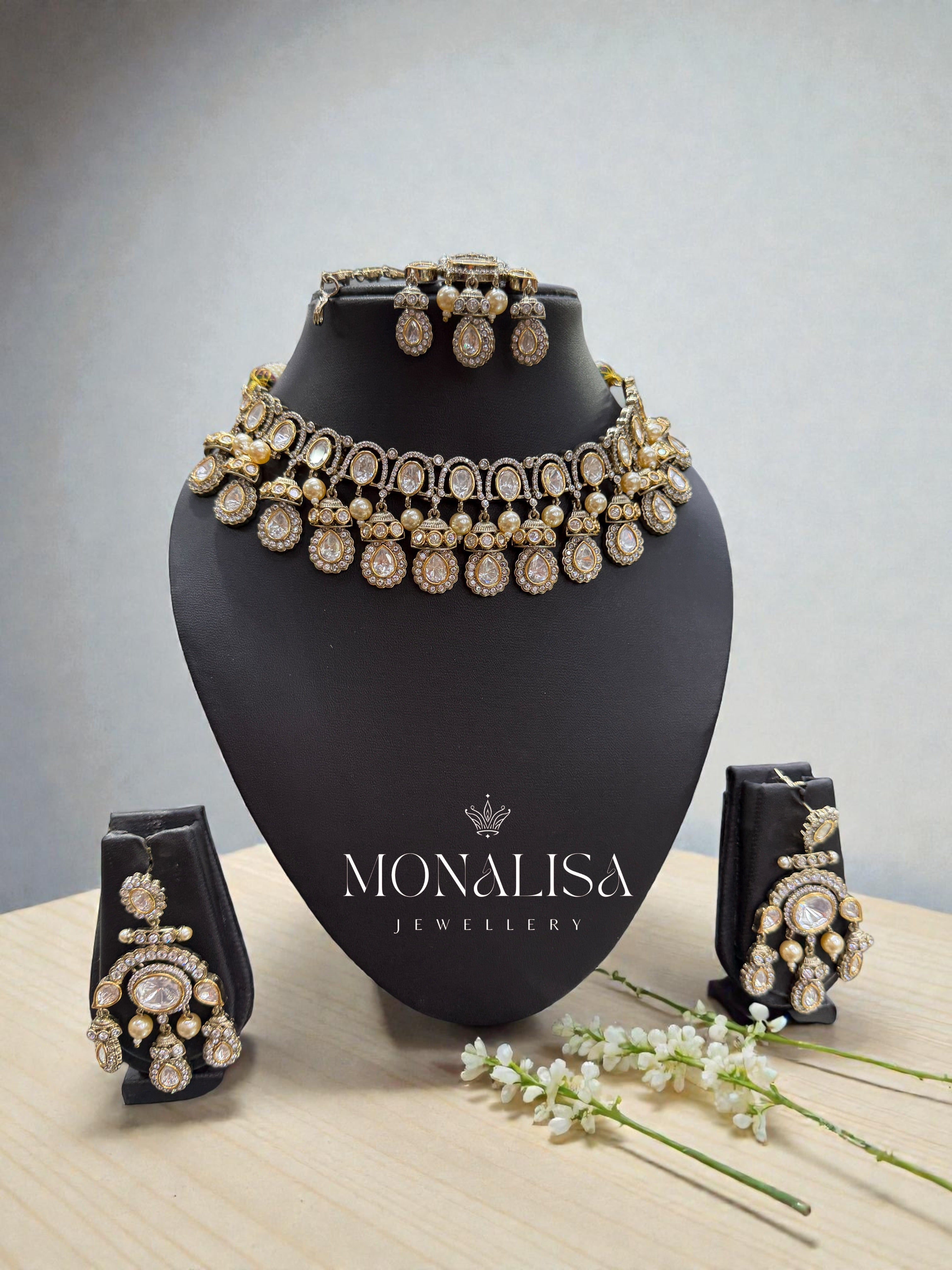 Avanti Polki Designer Necklace Set