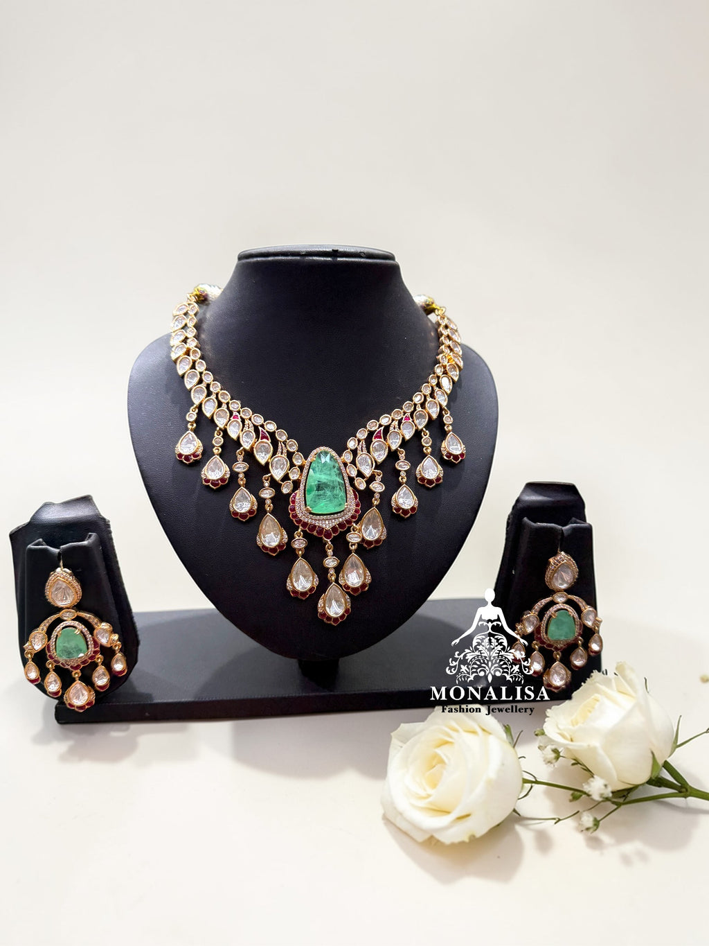 Majio Polki Necklace Set