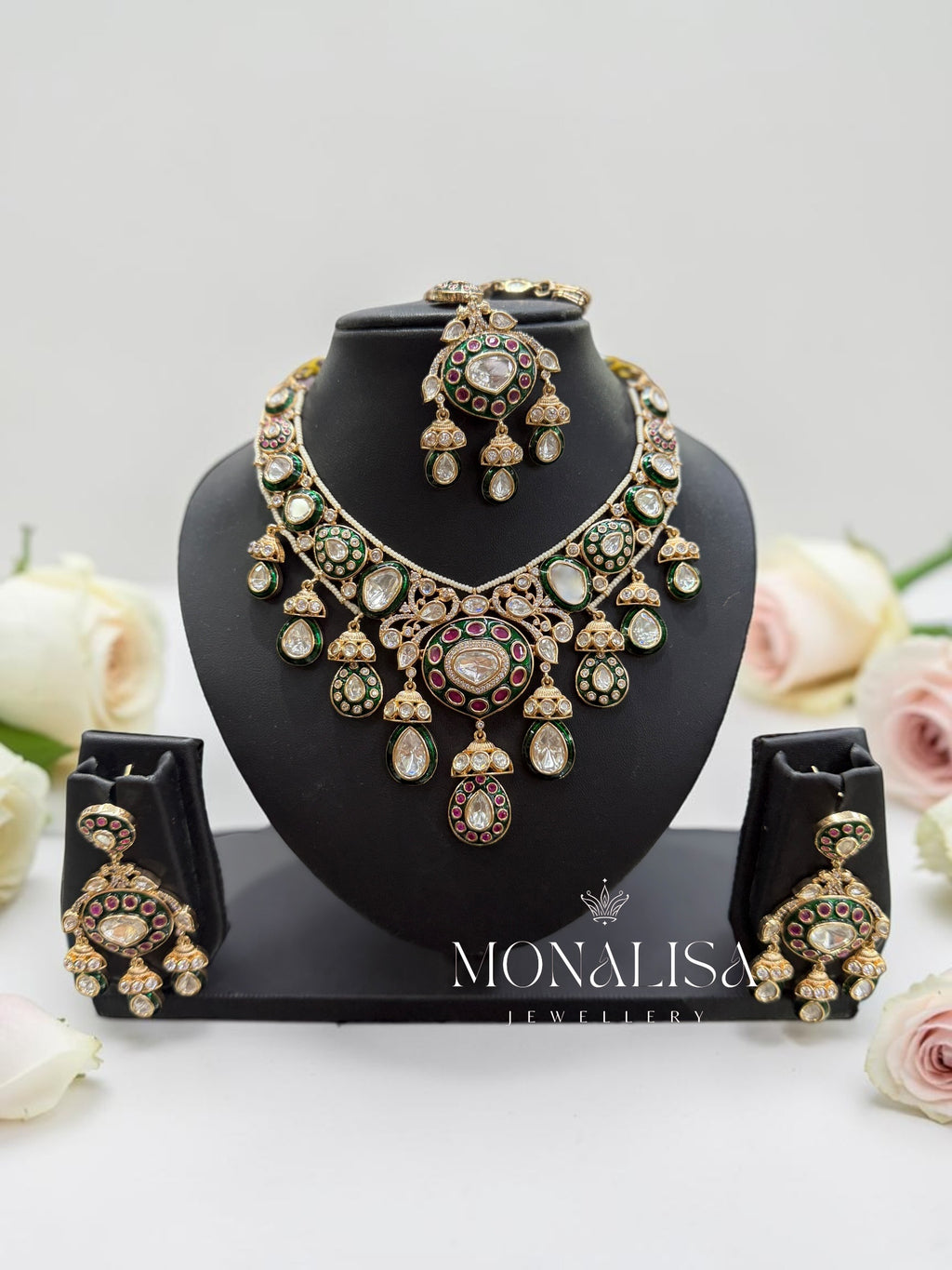 Hetvi Emerald Polki Designer Necklace Set