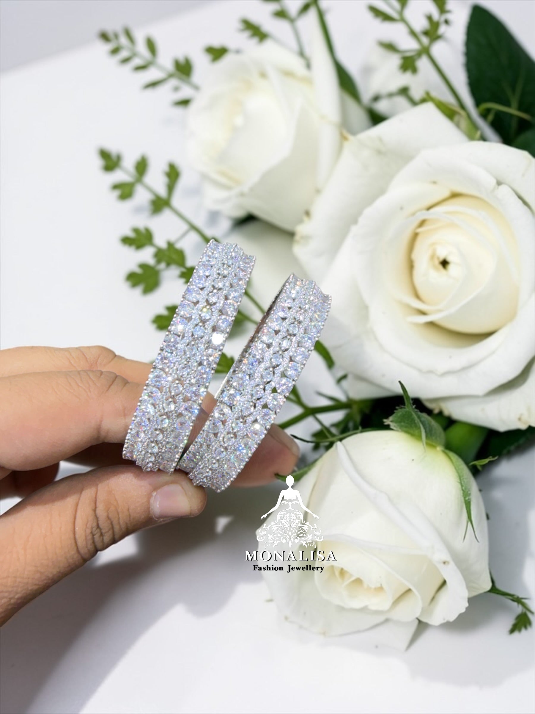 Tarvi A.D Diamond Designer Bangles