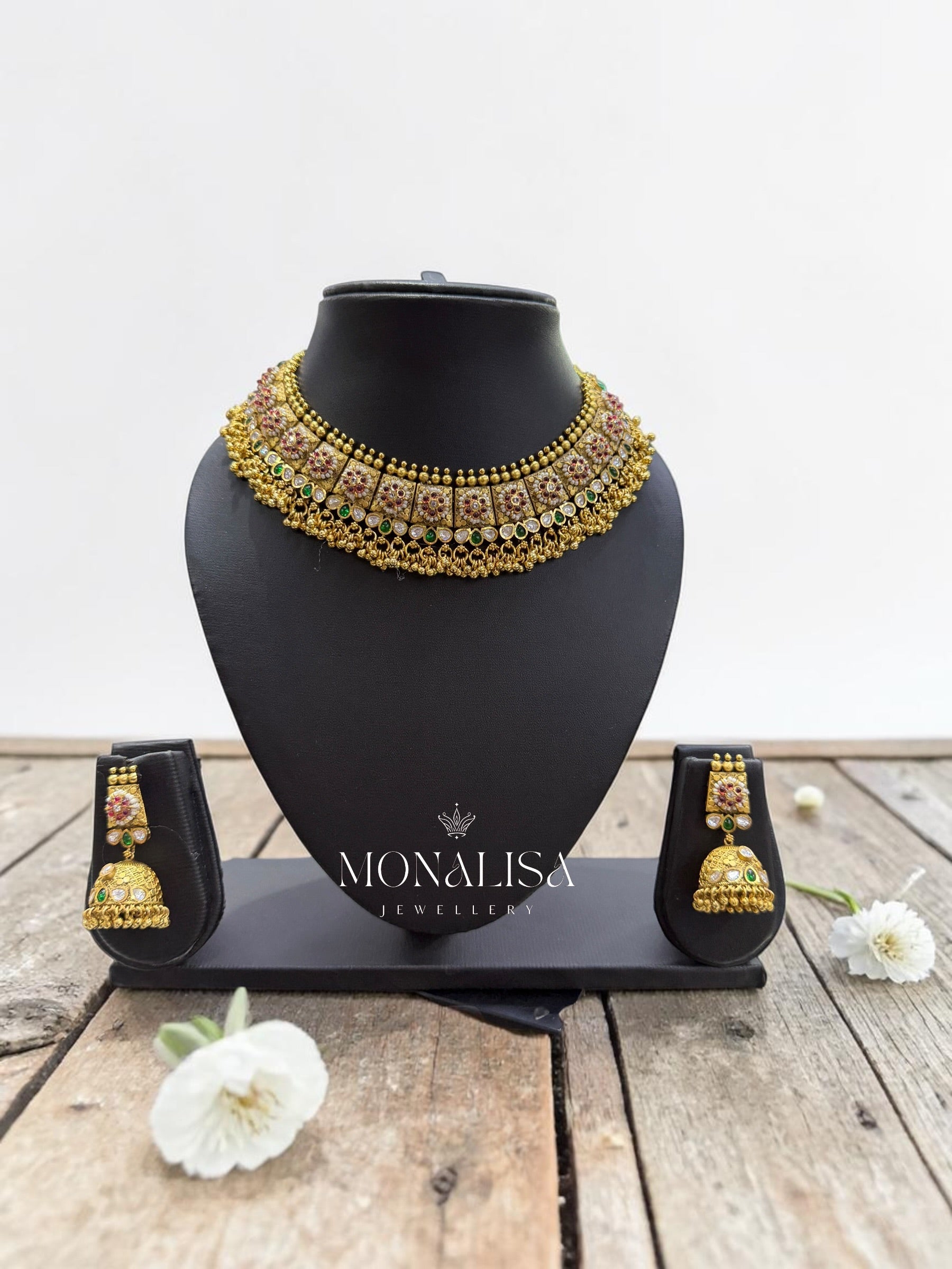 Hetvika Antique Designer Necklace Set