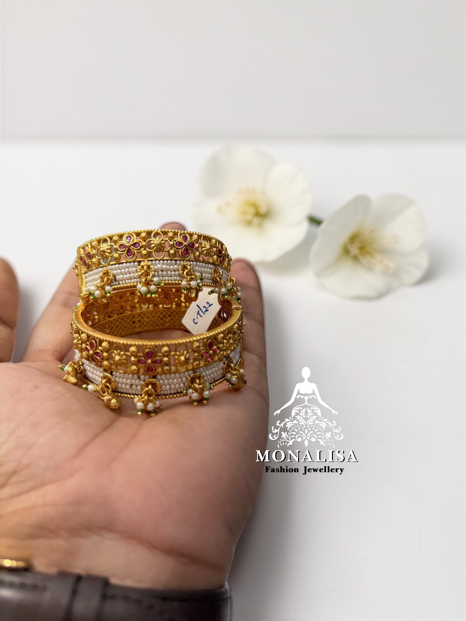 Jamki Antique Designer Bangles