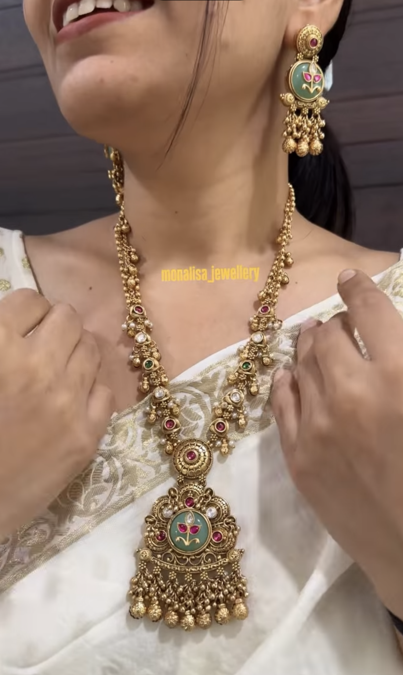 Nandika Antique Designer Necklace Set