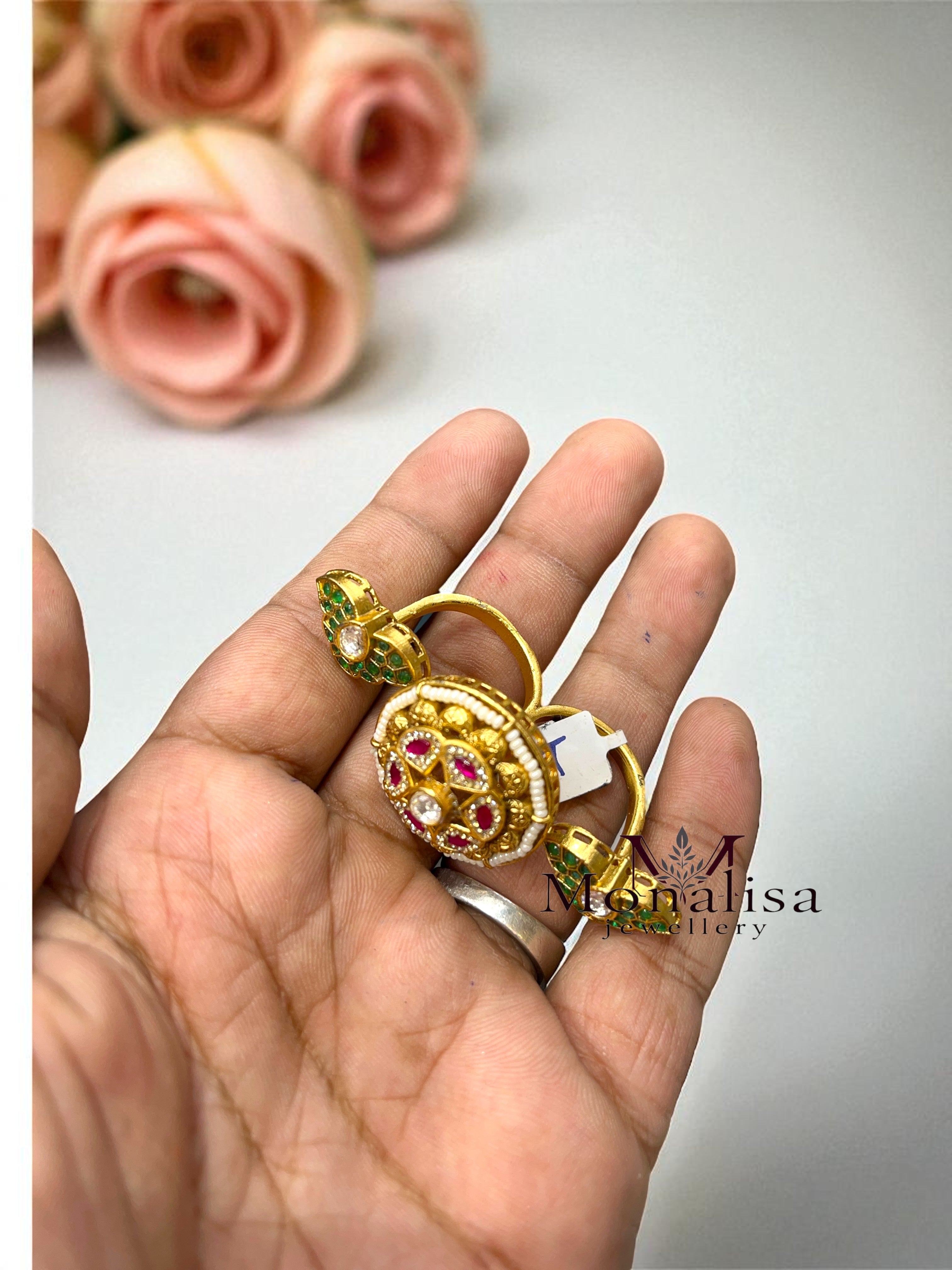 Sursa Two Finger Designer Ring