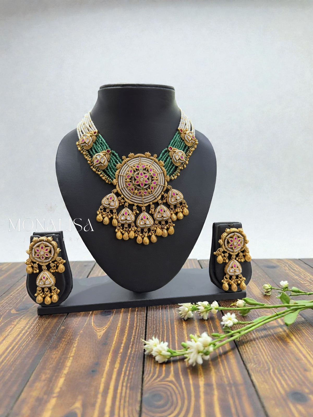 Vivara Antique Designer Necklace Set