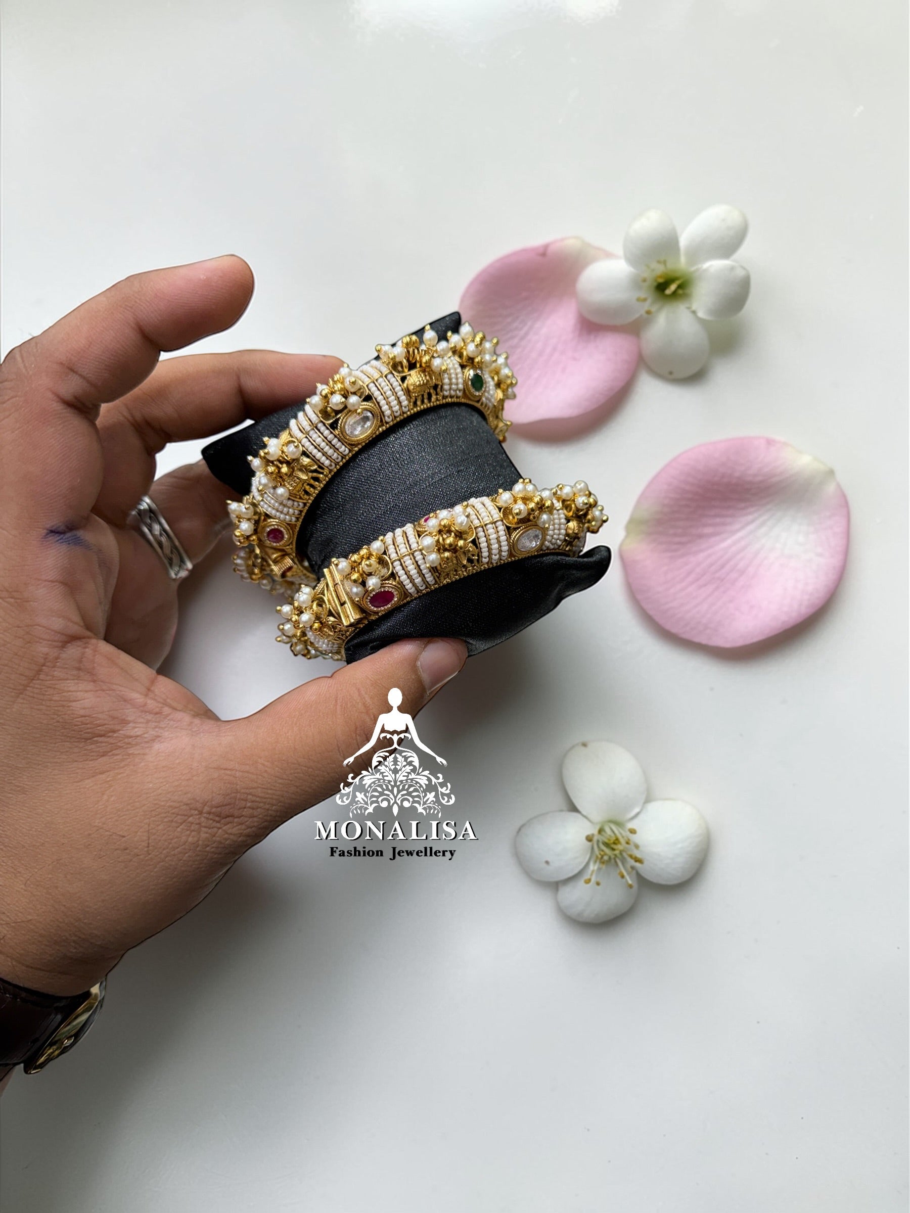 Rajvika Antique Designer Bangles