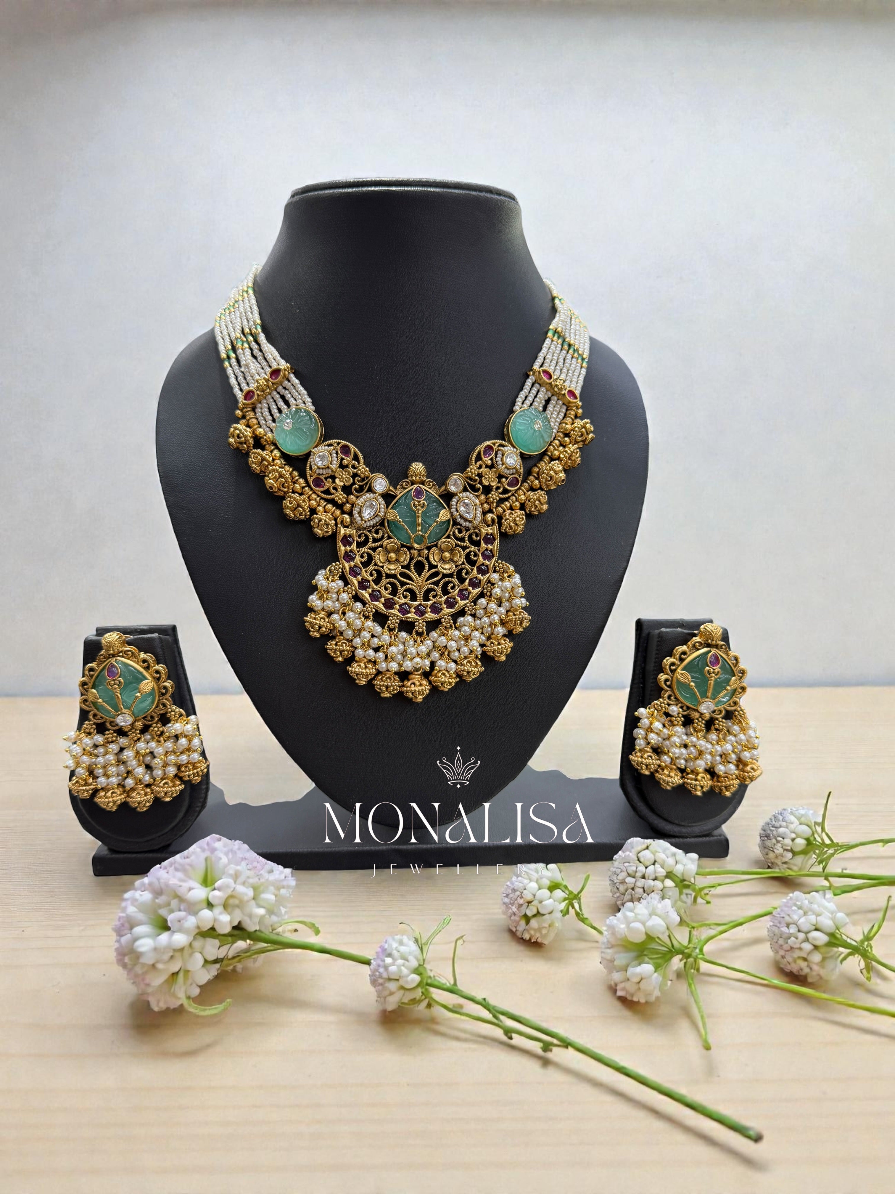 Yuvika Antique Designer Necklace Set