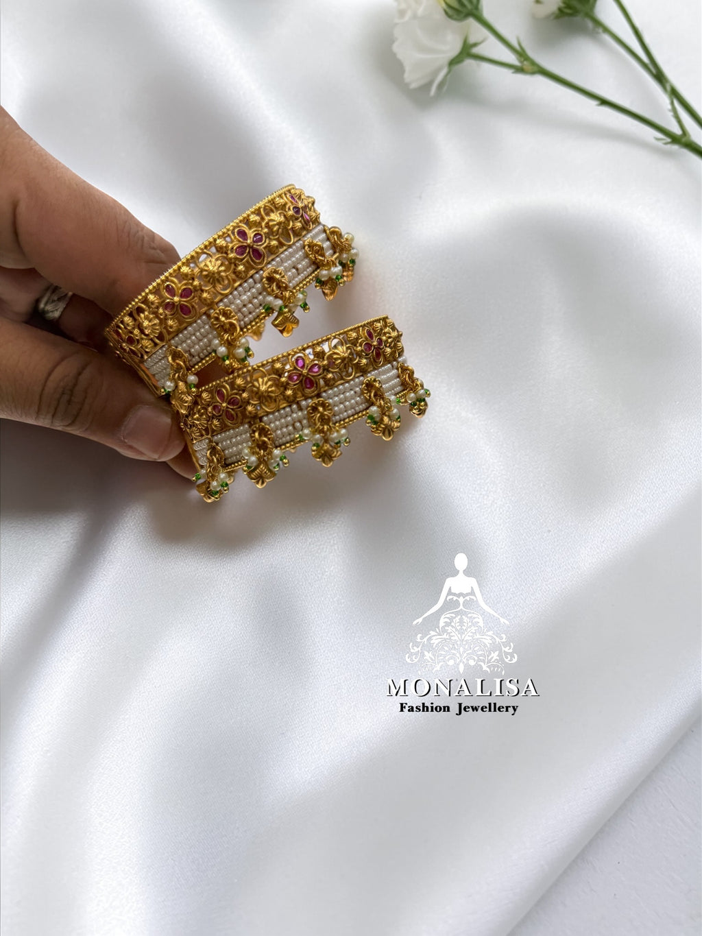 Jamki Antique Designer Bangles