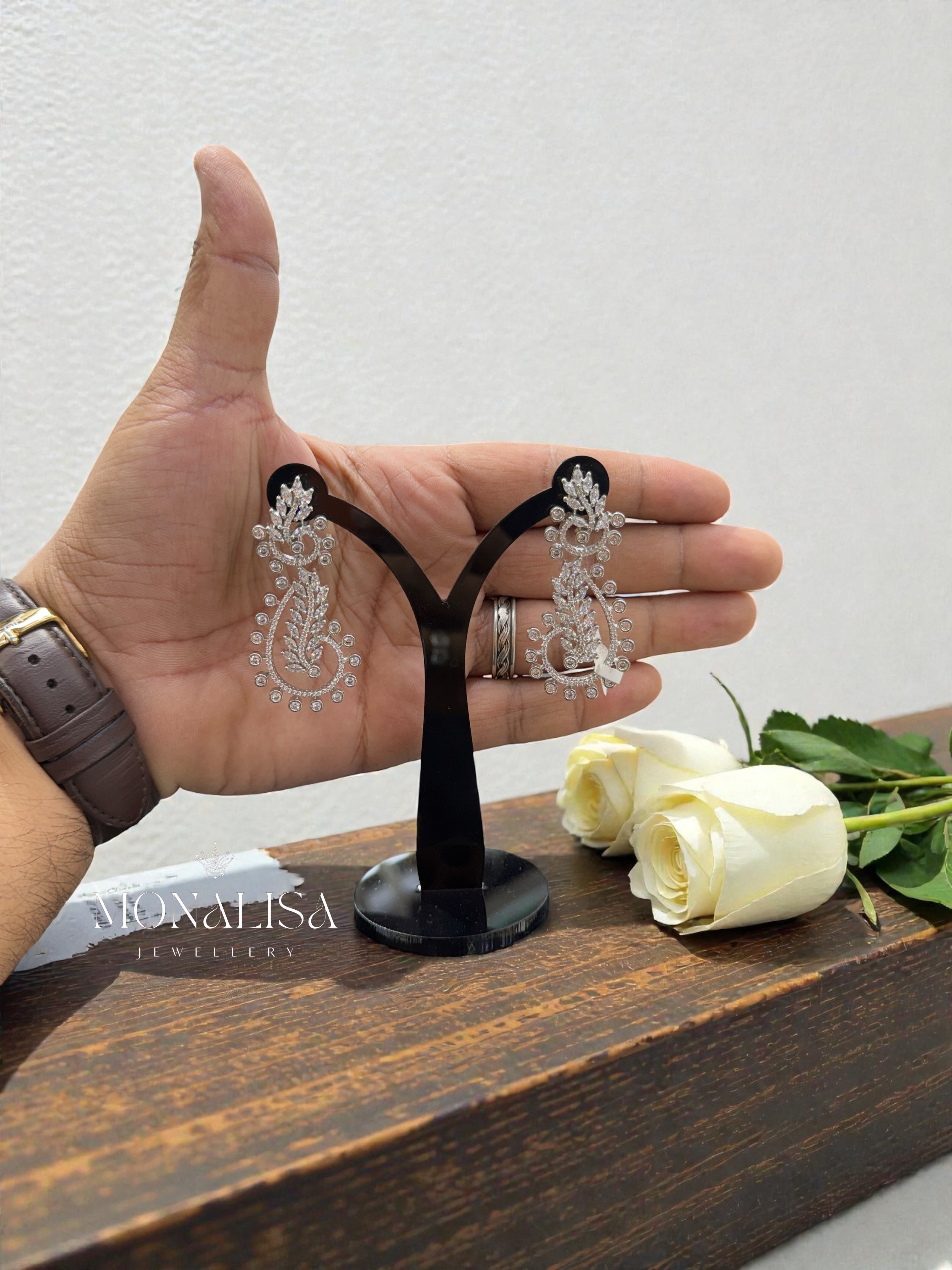 Yara Diamond Desinger Earing