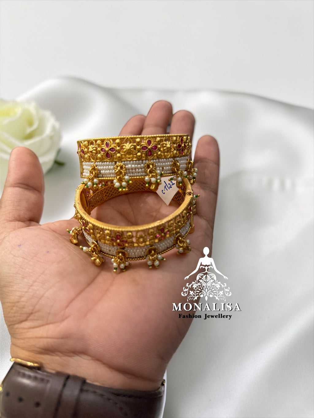 Jamki Antique Designer Bangles