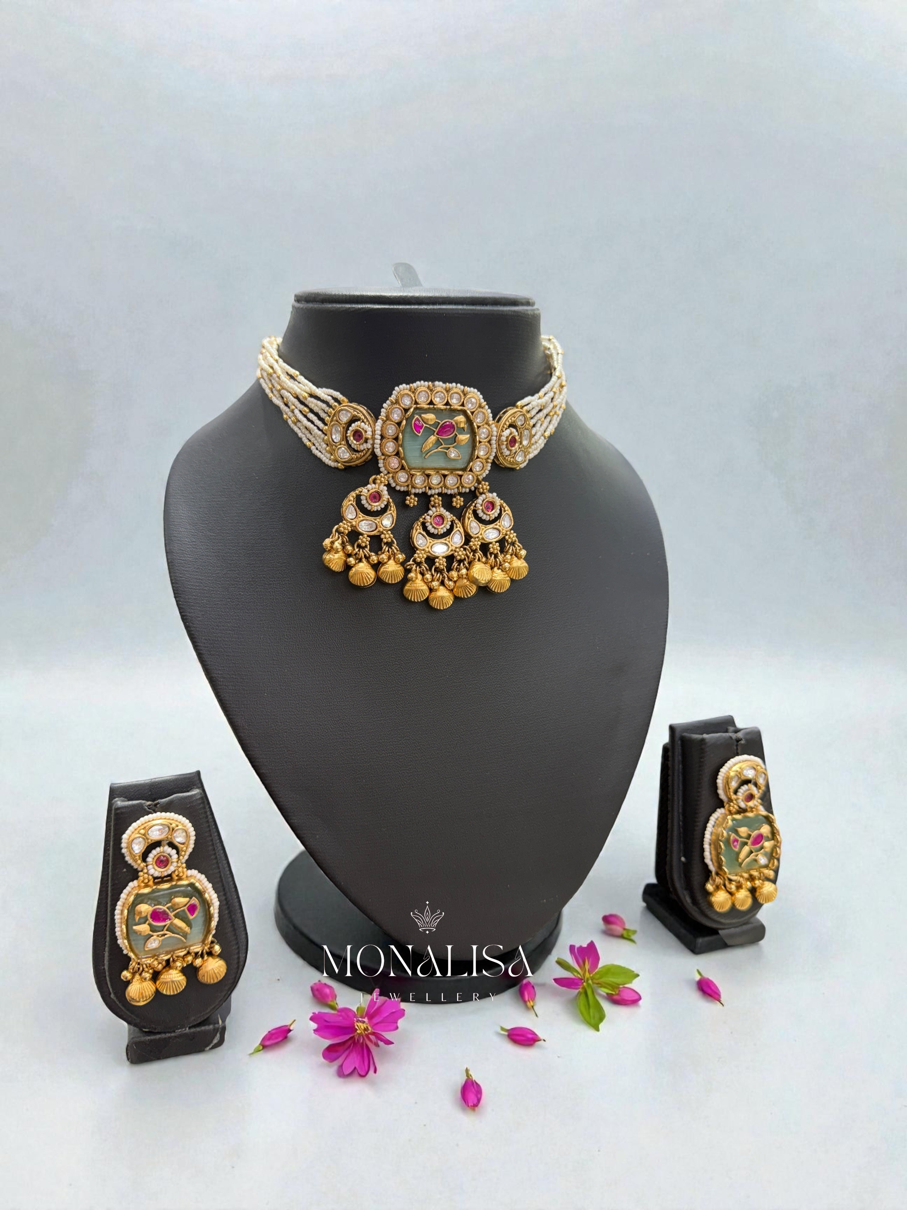 Anaira Antique Designer Necklace Set