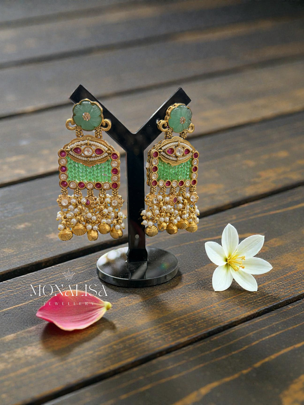 Aria Antique Desinger Earing
