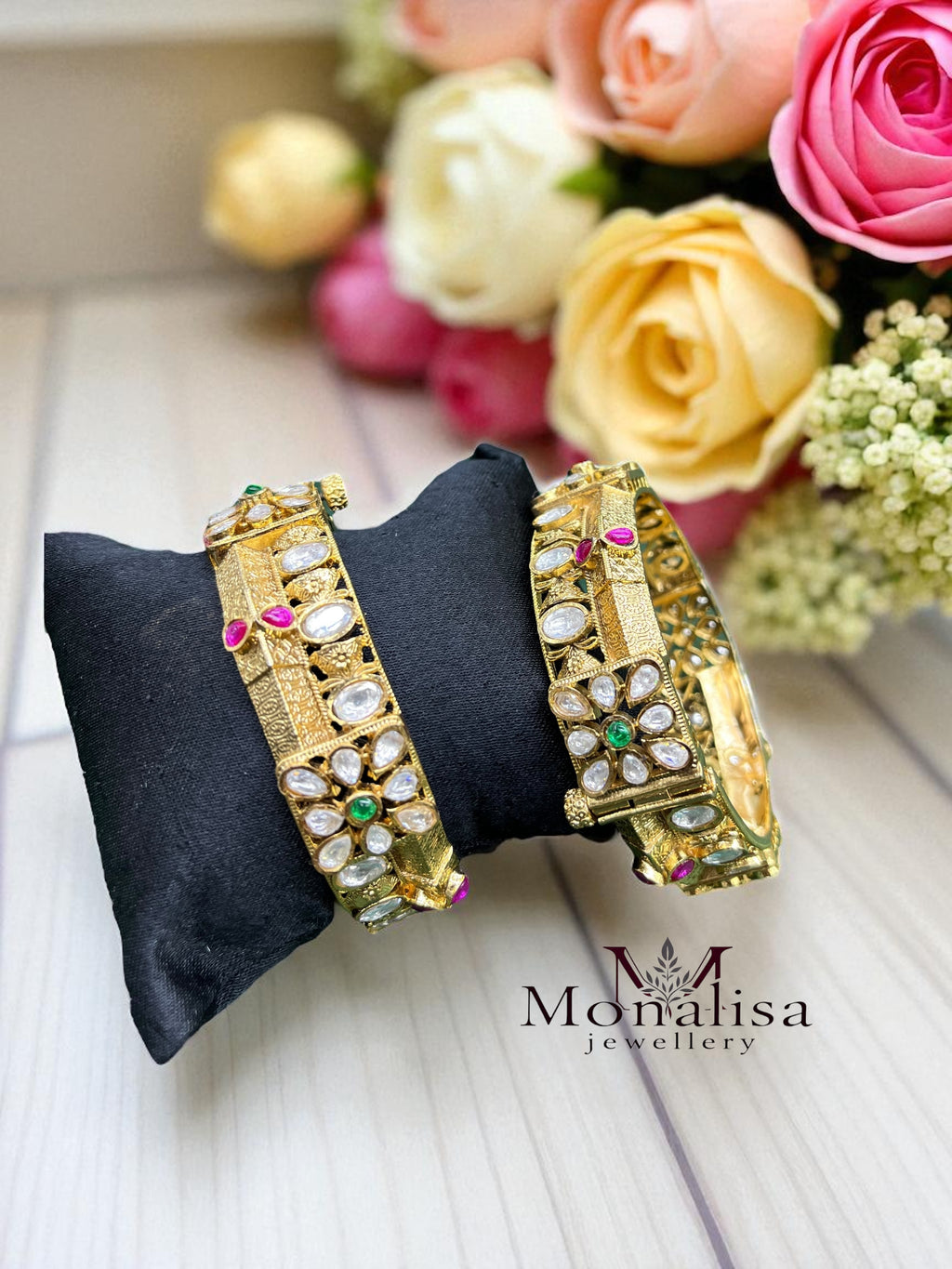 Swarna Antique Designer Bangle