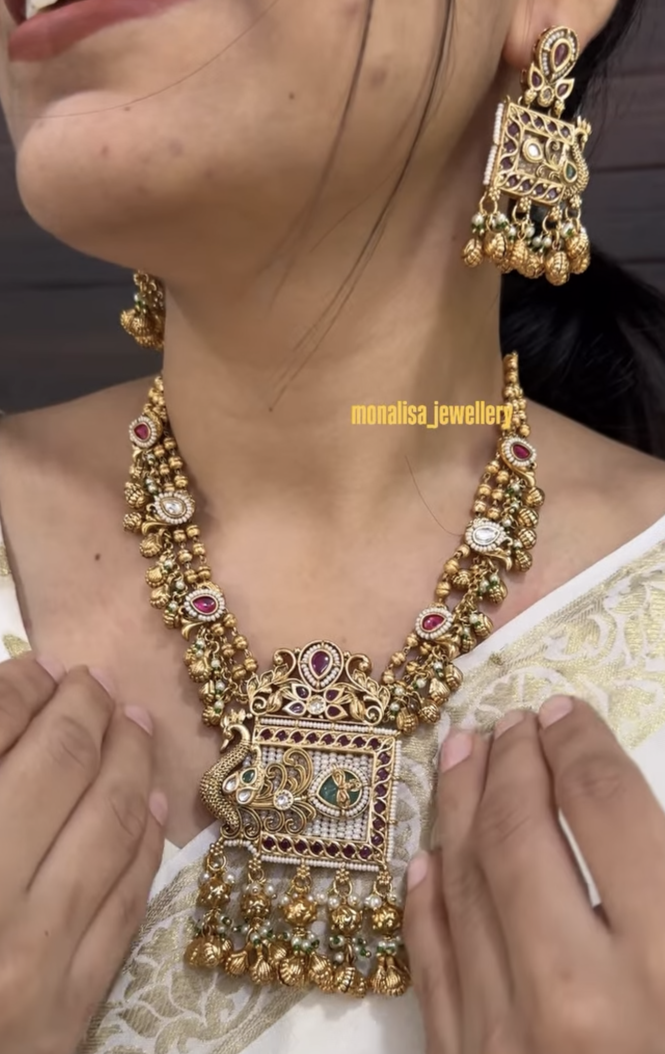 Advaita Antique Designer Necklace Set