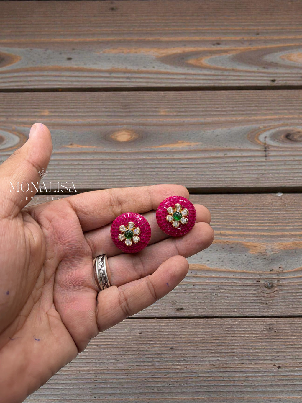 Orya Invisible Round Designer studs