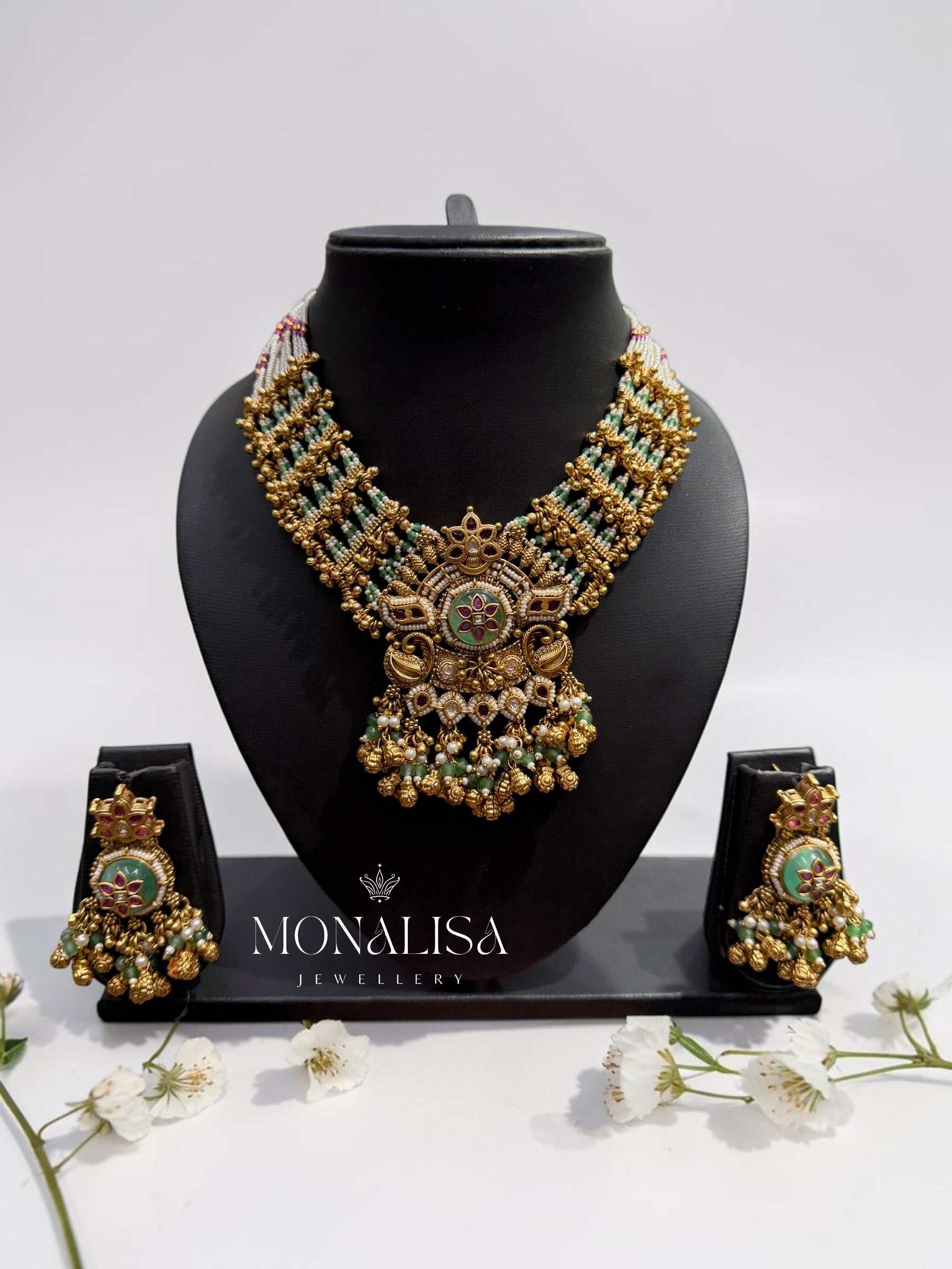 Yashvika Antique Designer Necklace Set