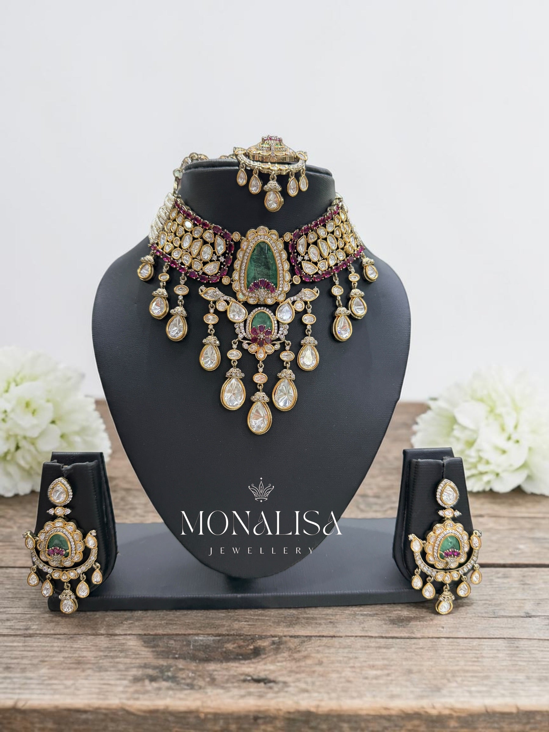 Siyona Polki Designer Necklace Set