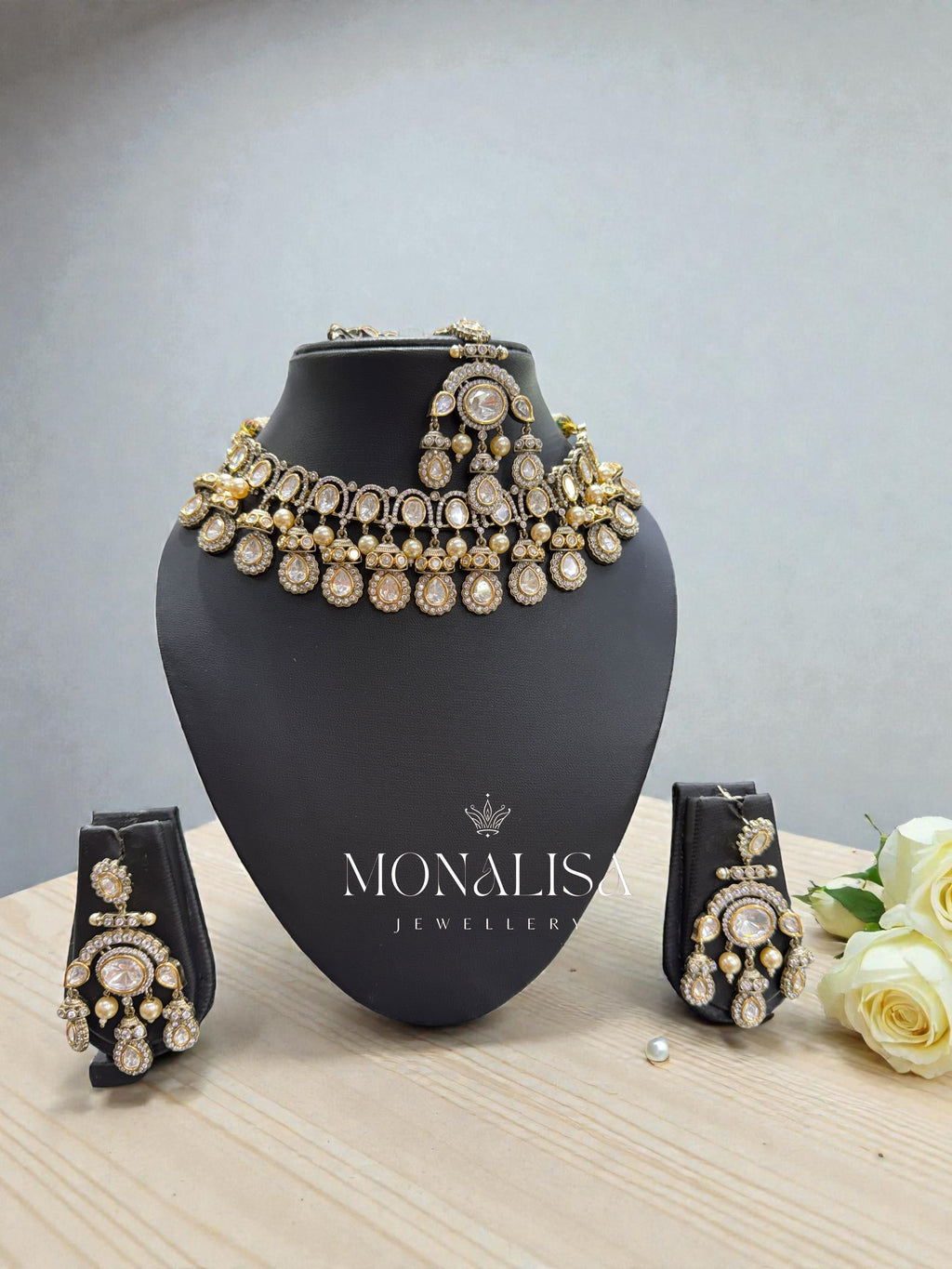 Avanti Polki Designer Necklace Set