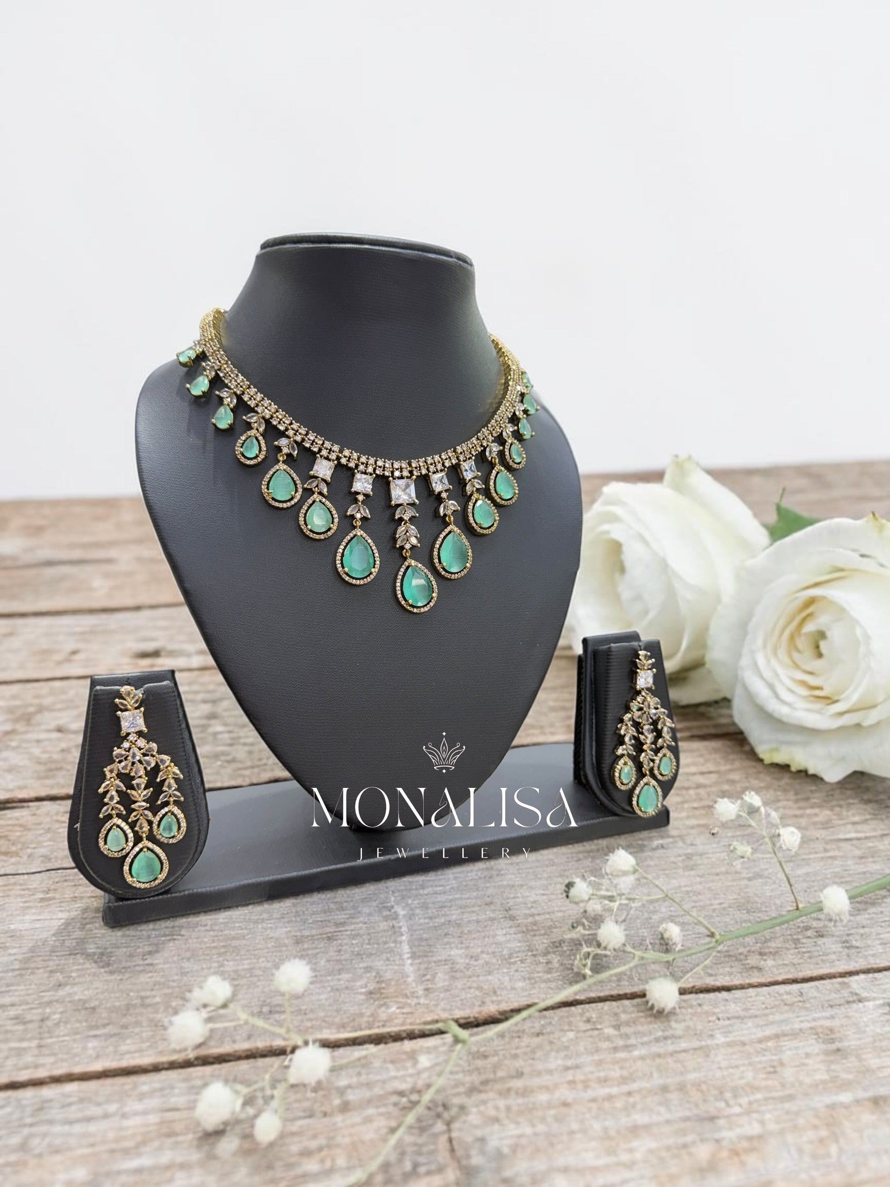Sparkling Designer Necklace Set