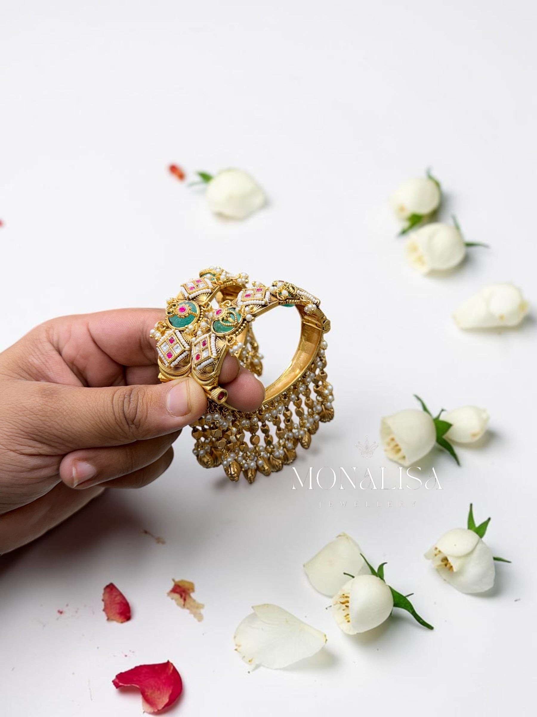 Mira Antique Designer Bangles