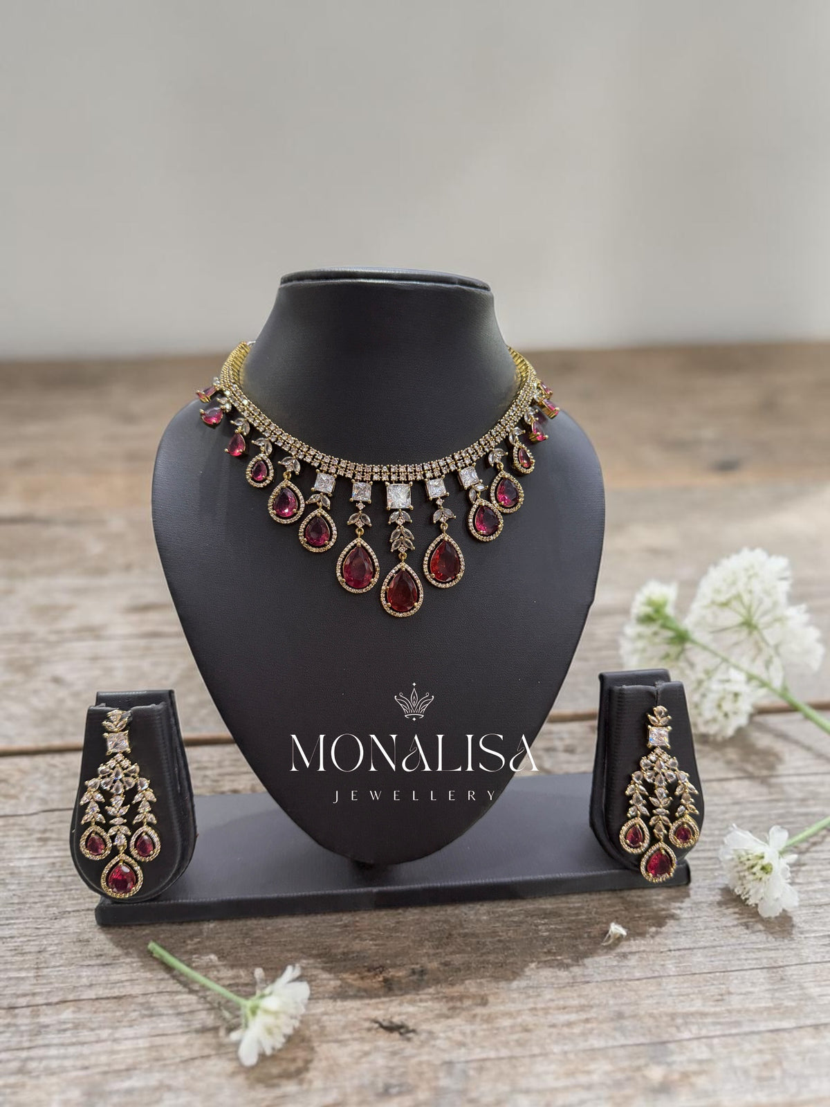 Sparkling Designer Necklace Set