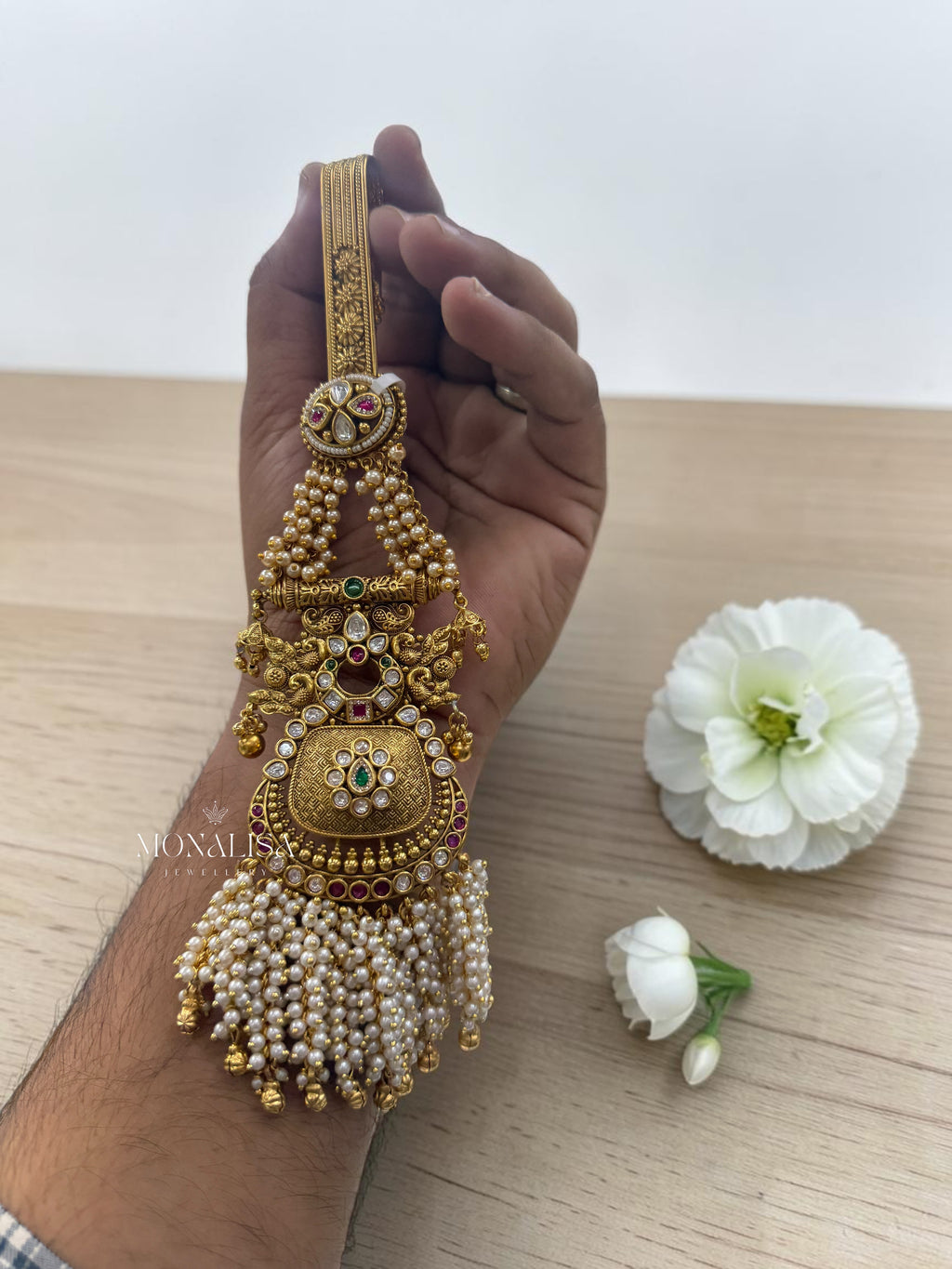 Minaka Antique Designer Challa